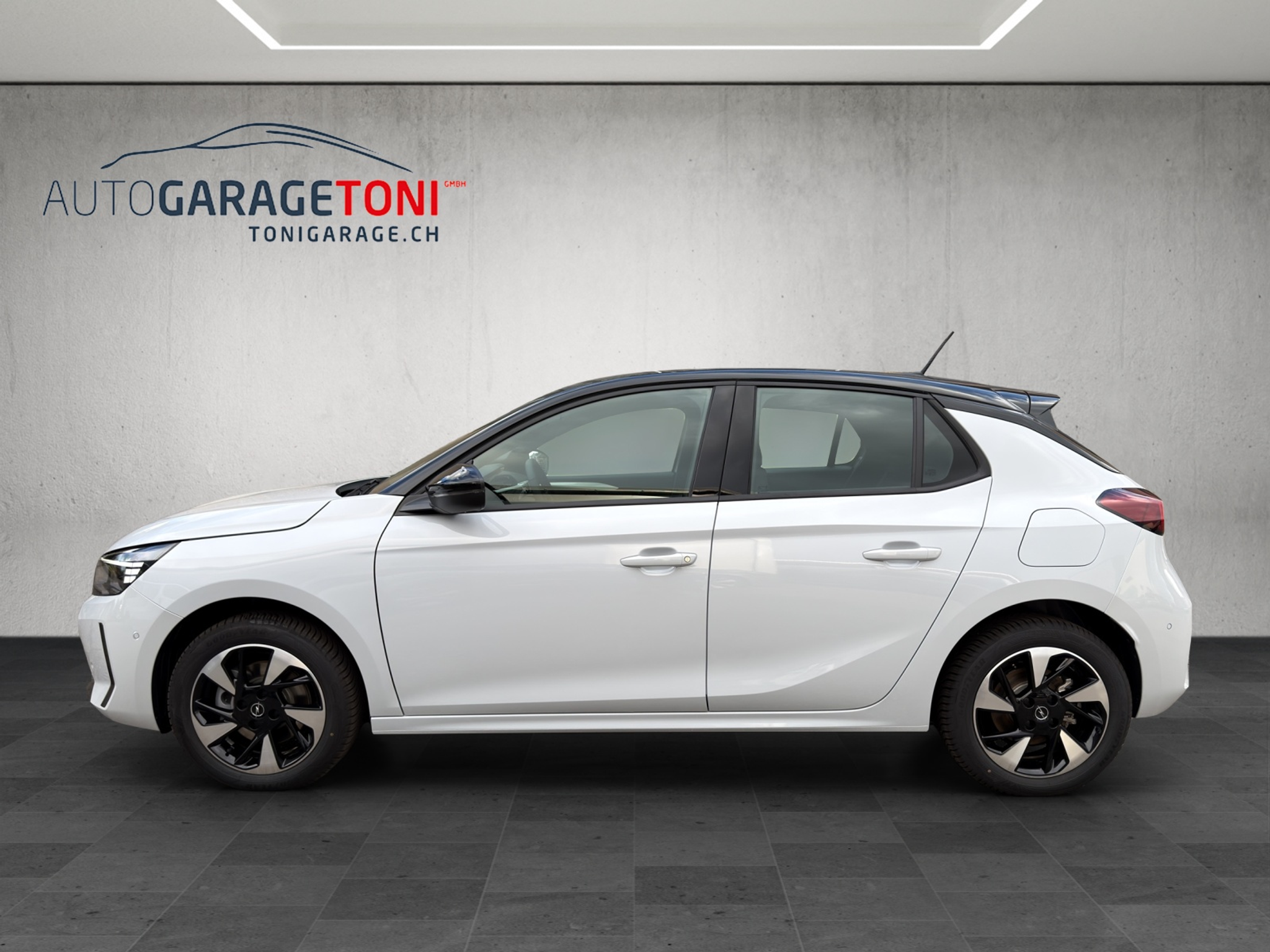 listing desktop thumbnail image 3