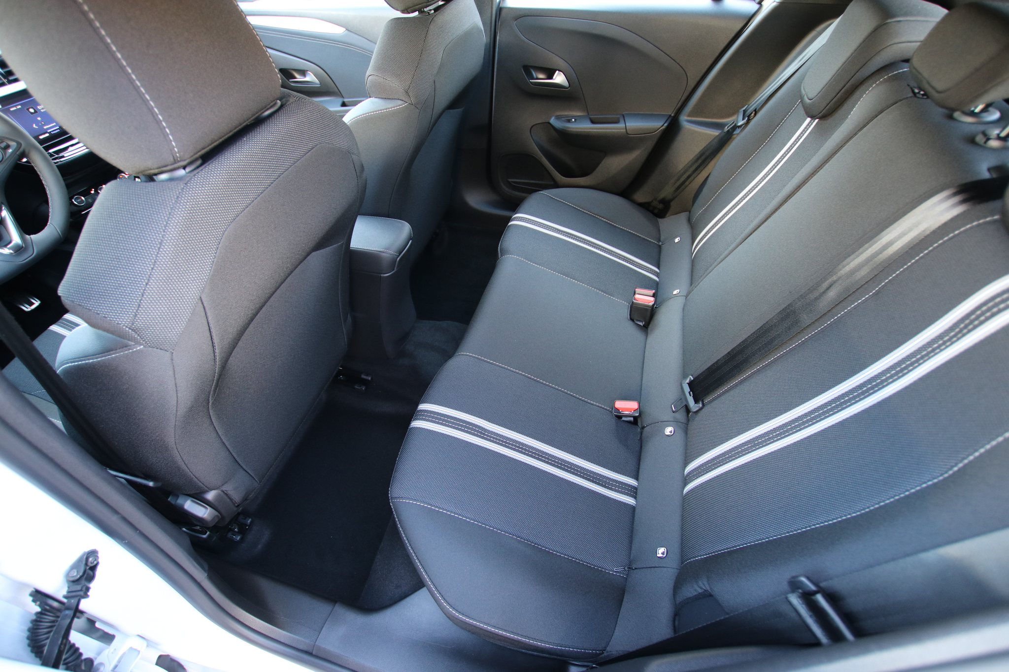 listing desktop thumbnail image 13