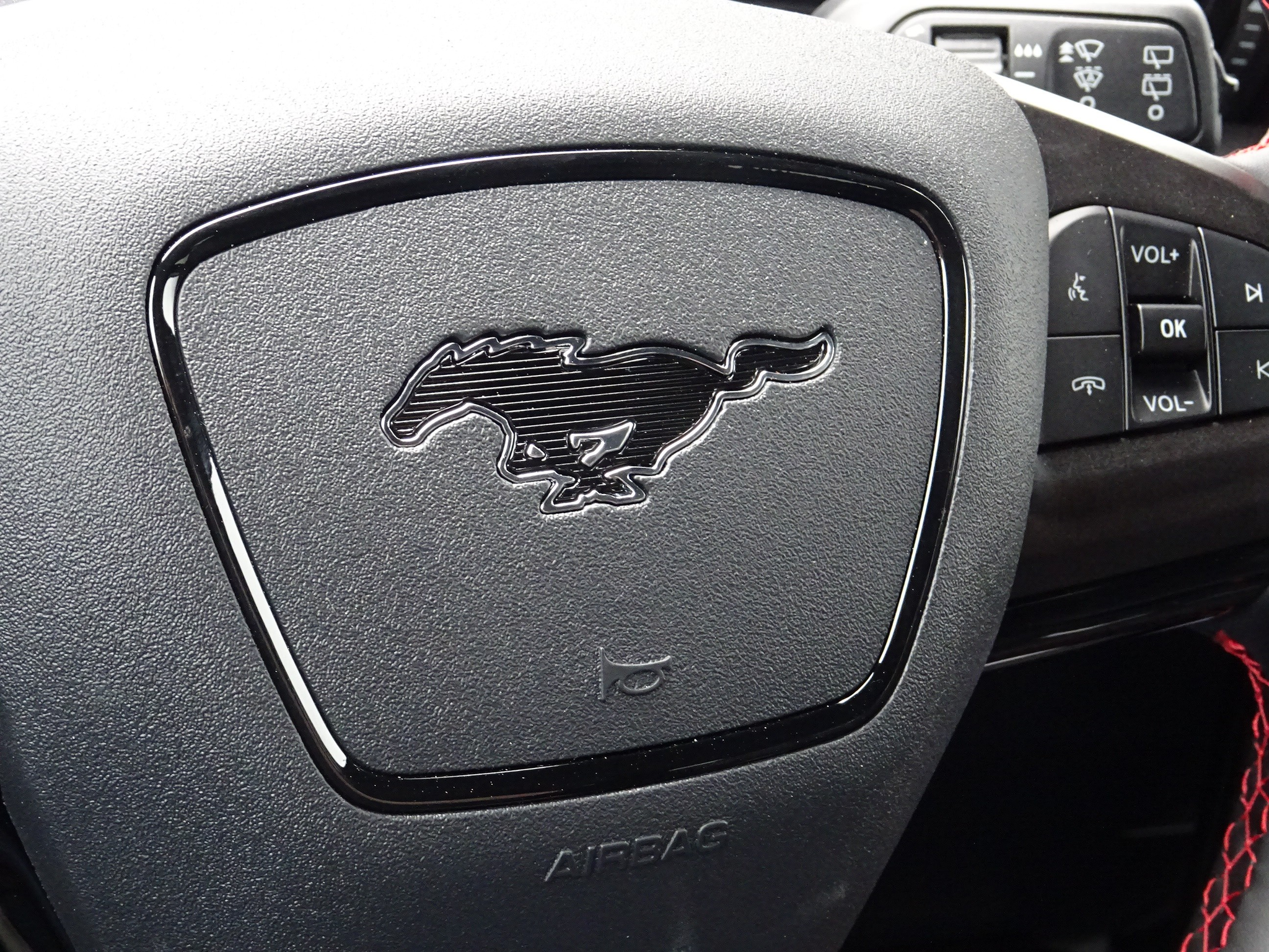 listing desktop thumbnail image 13