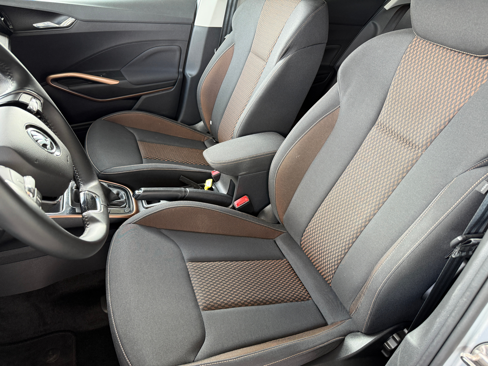 listing desktop thumbnail image 9