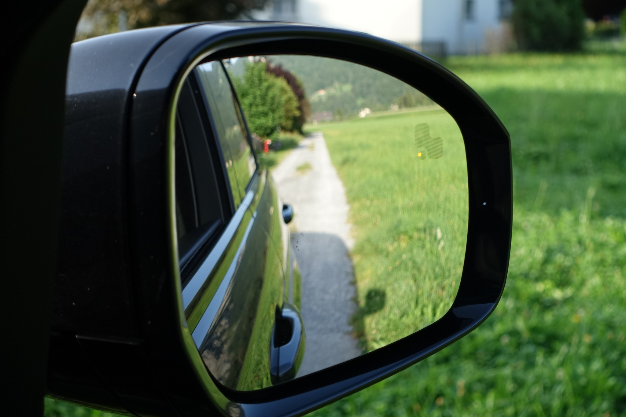 listing desktop thumbnail image 10