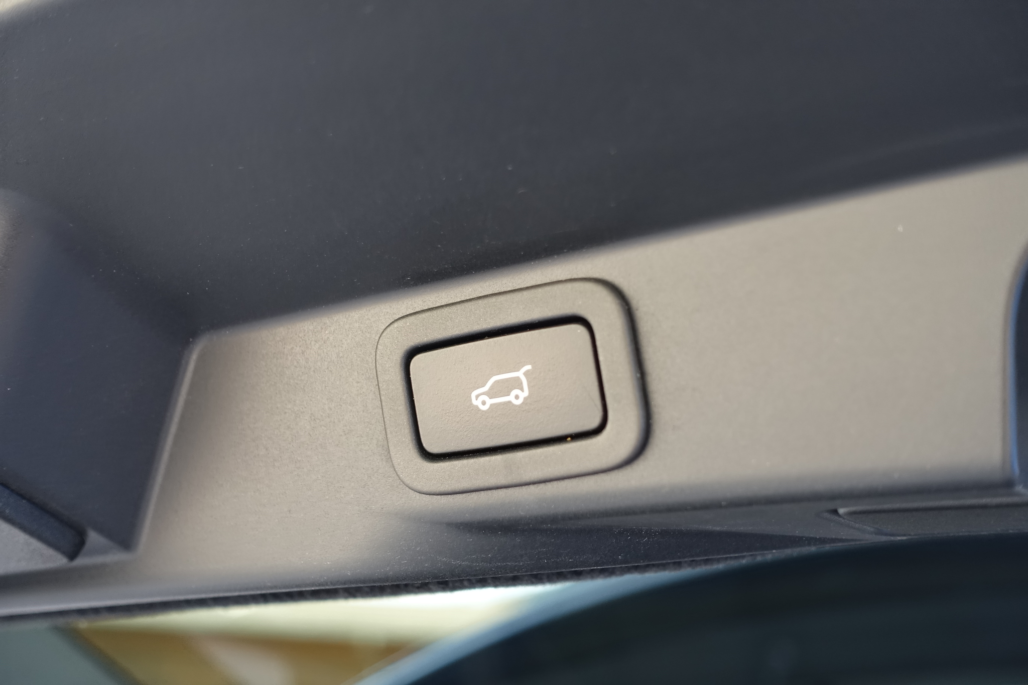 listing desktop thumbnail image 22