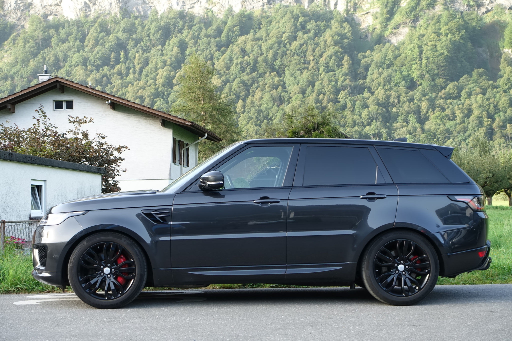 listing desktop thumbnail image 3