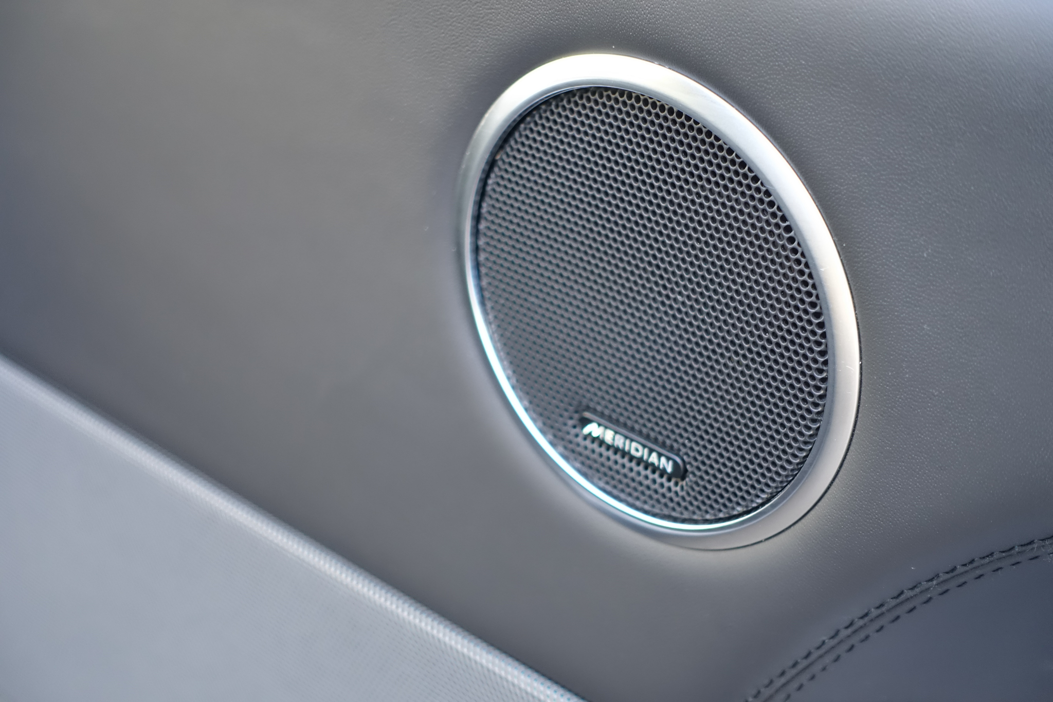 listing desktop thumbnail image 21