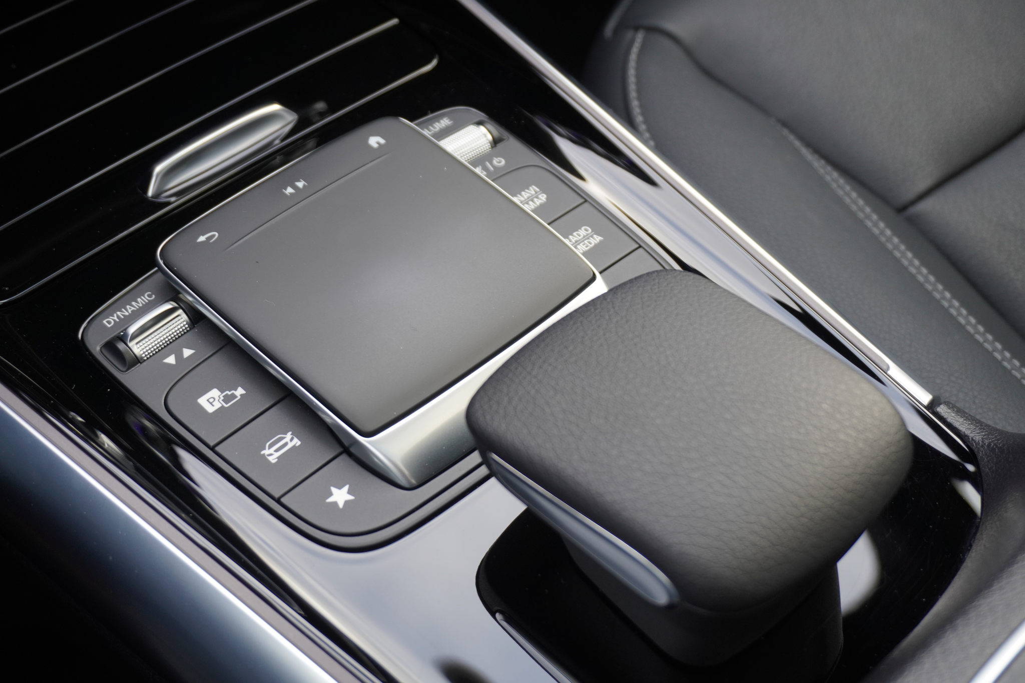 listing desktop thumbnail image 15