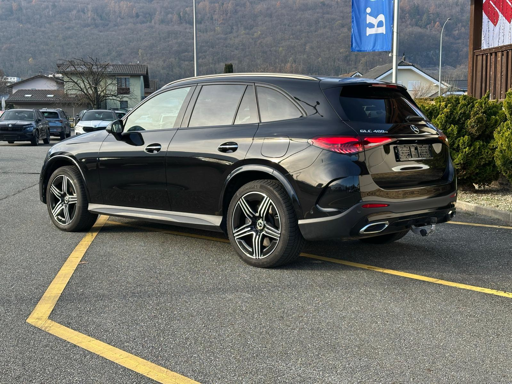 listing desktop thumbnail image 2