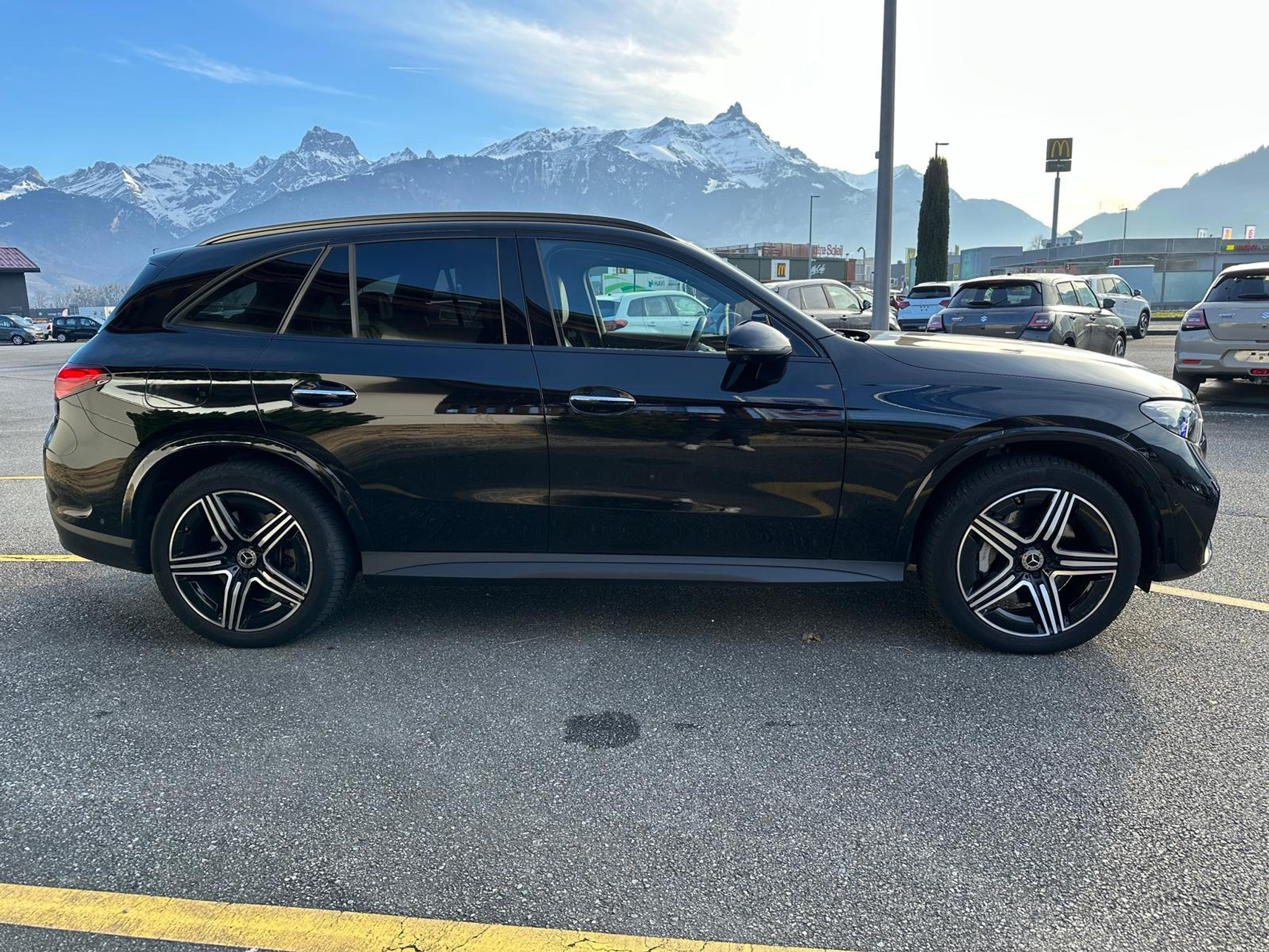 listing desktop thumbnail image 5