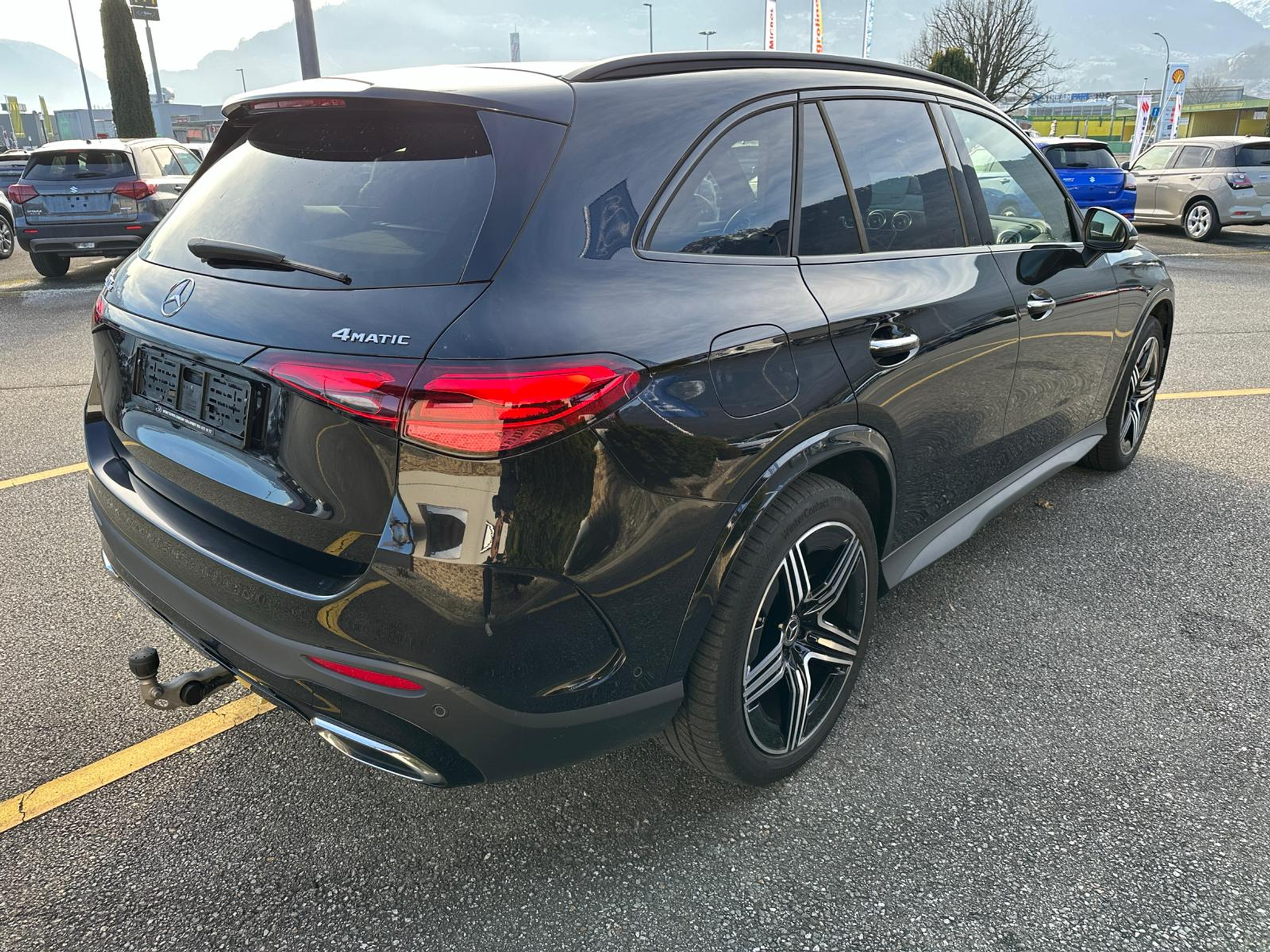 listing desktop thumbnail image 4