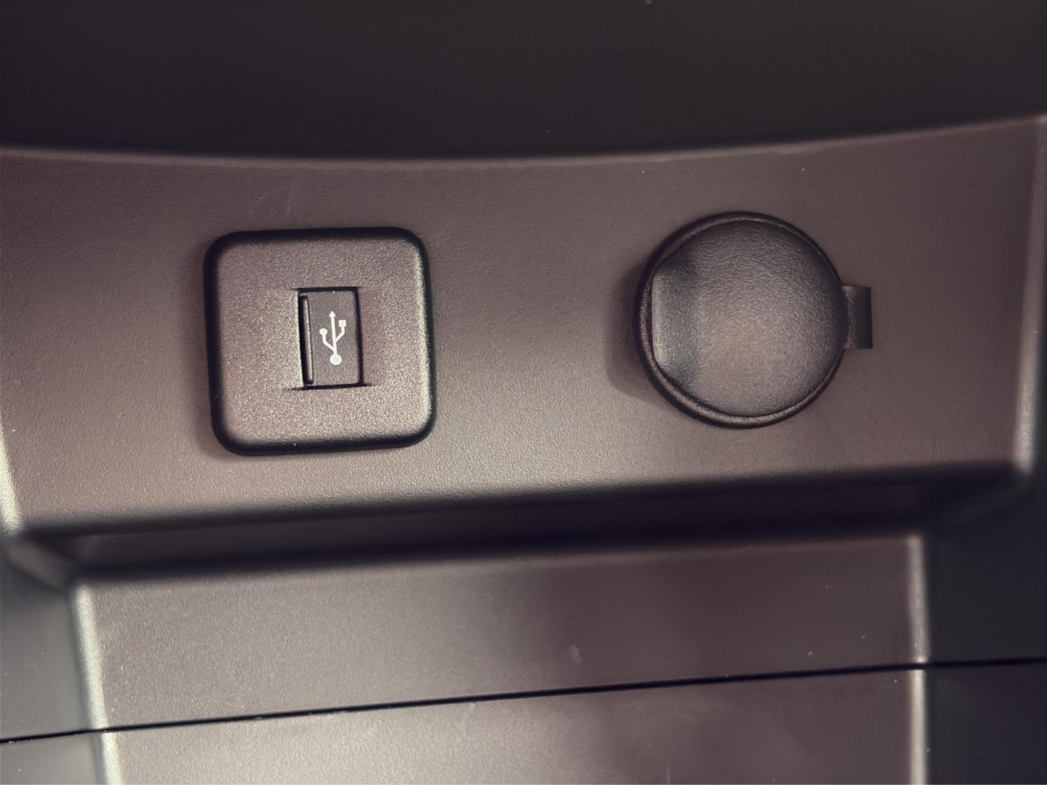 listing desktop thumbnail image 19