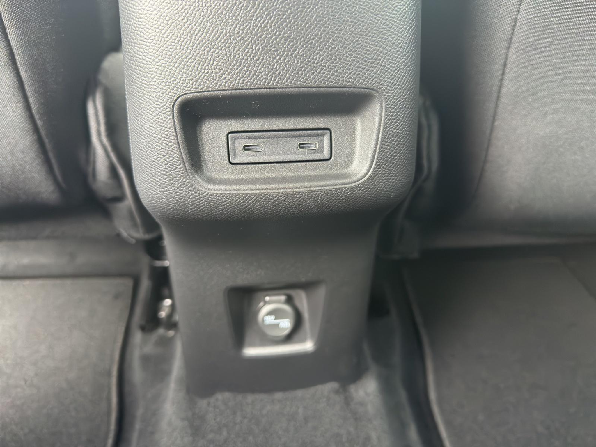 listing desktop thumbnail image 16