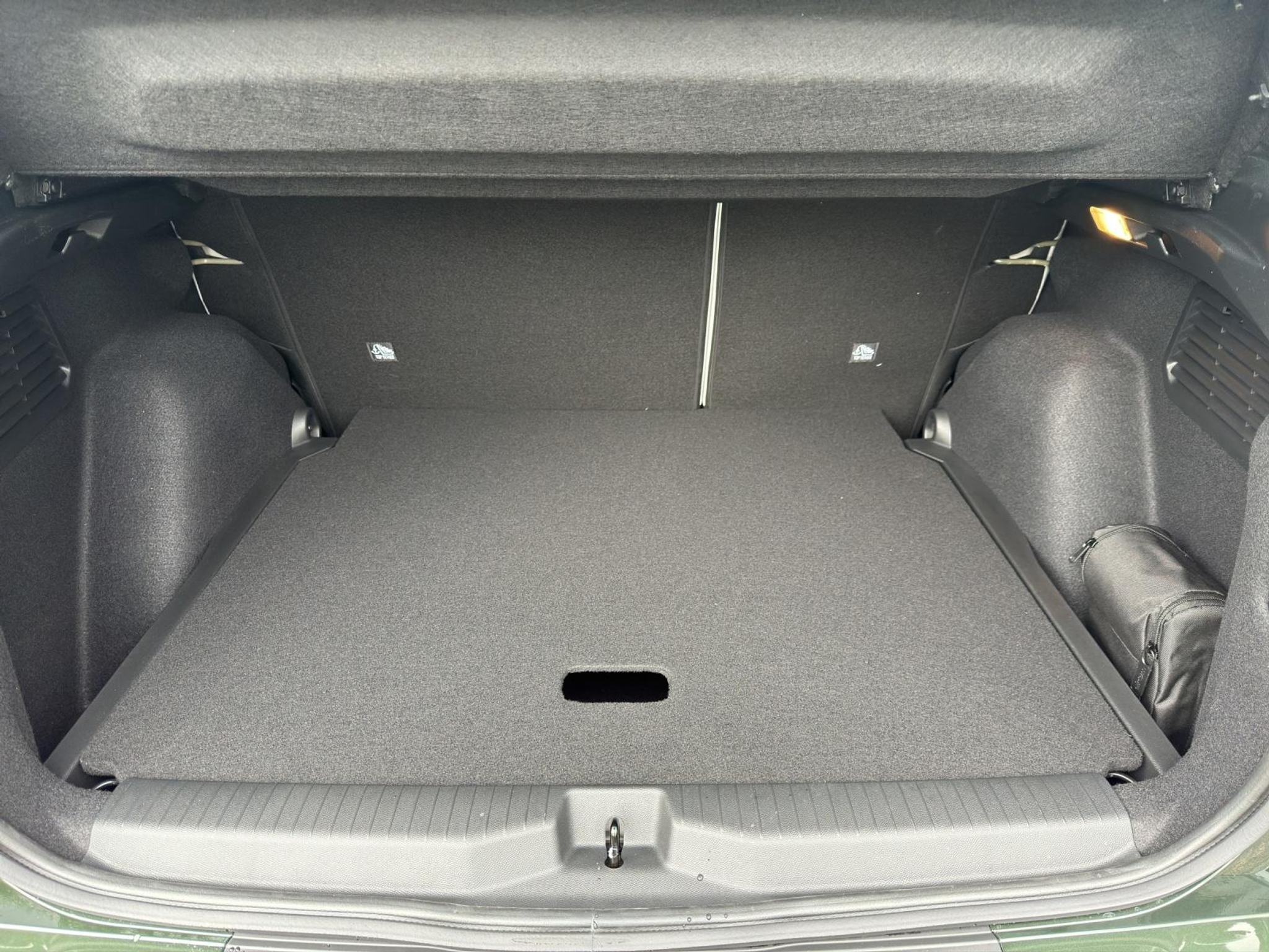 listing desktop thumbnail image 17