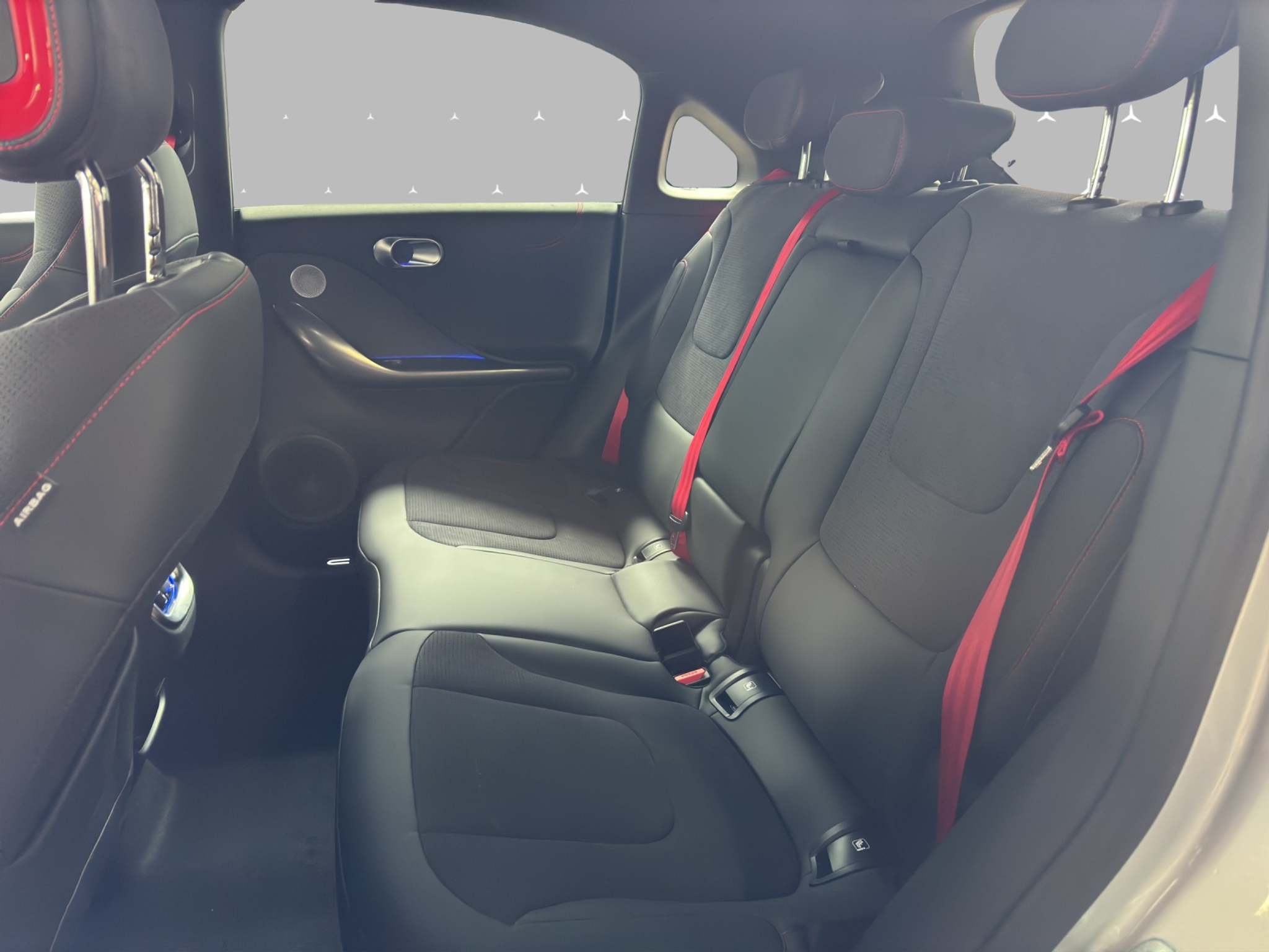 listing desktop thumbnail image 12