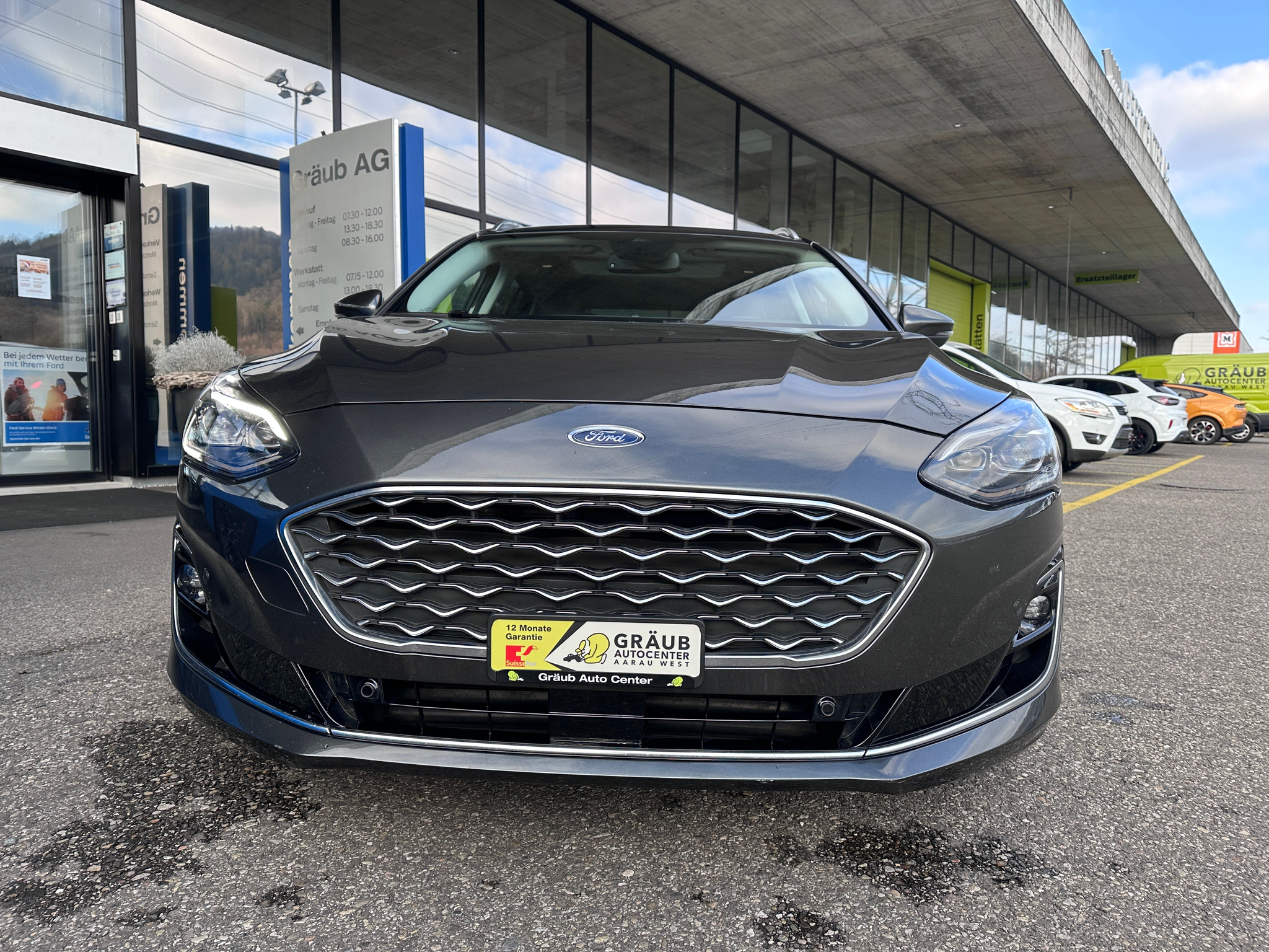 listing desktop thumbnail image 1