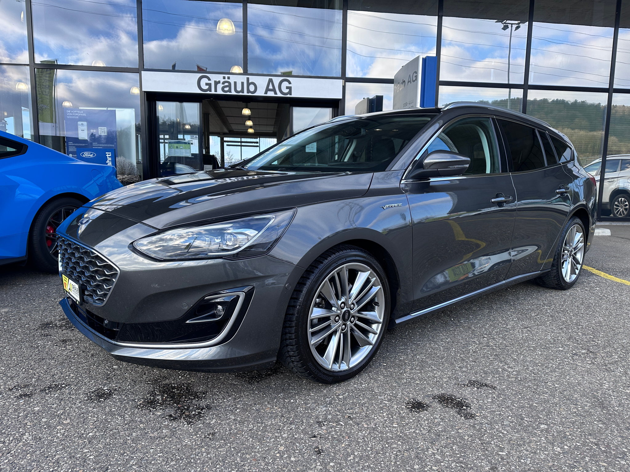 listing desktop thumbnail image 0