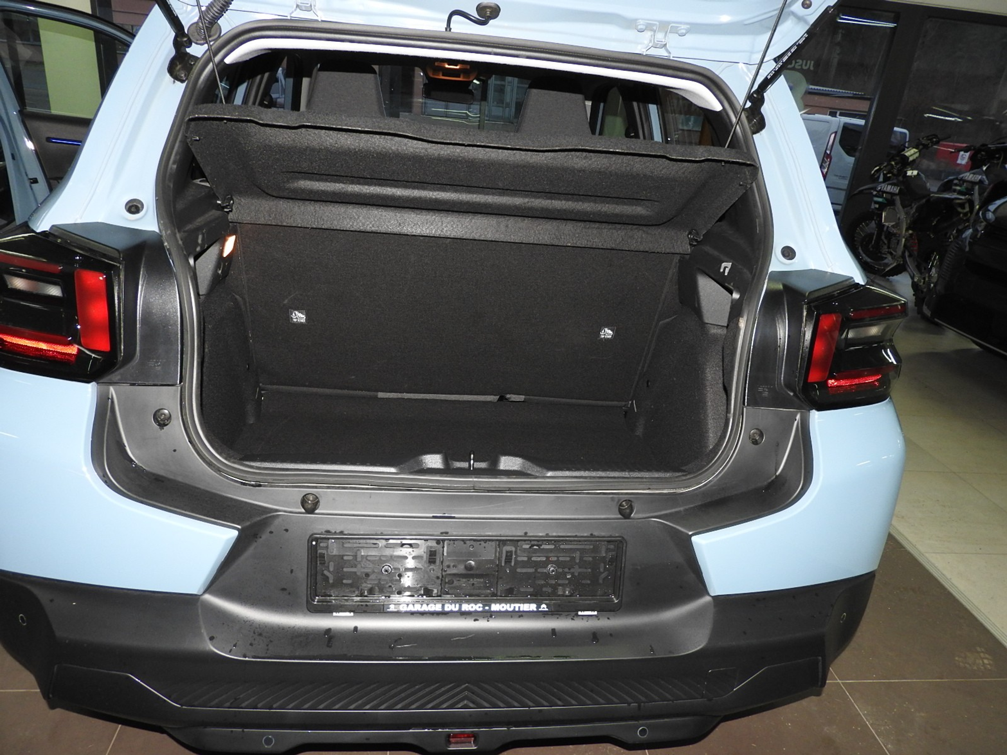 listing desktop thumbnail image 9