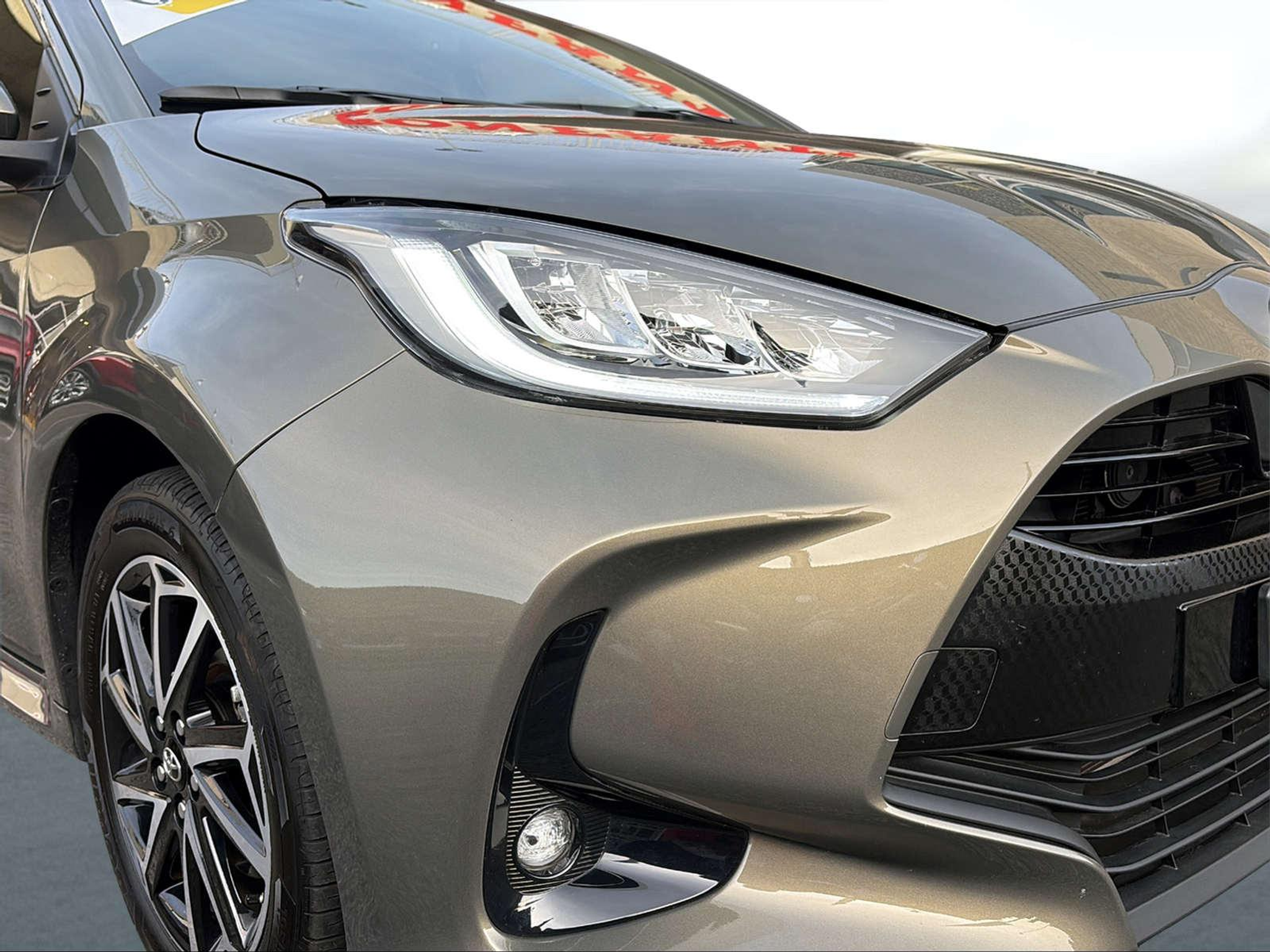 listing desktop thumbnail image 10