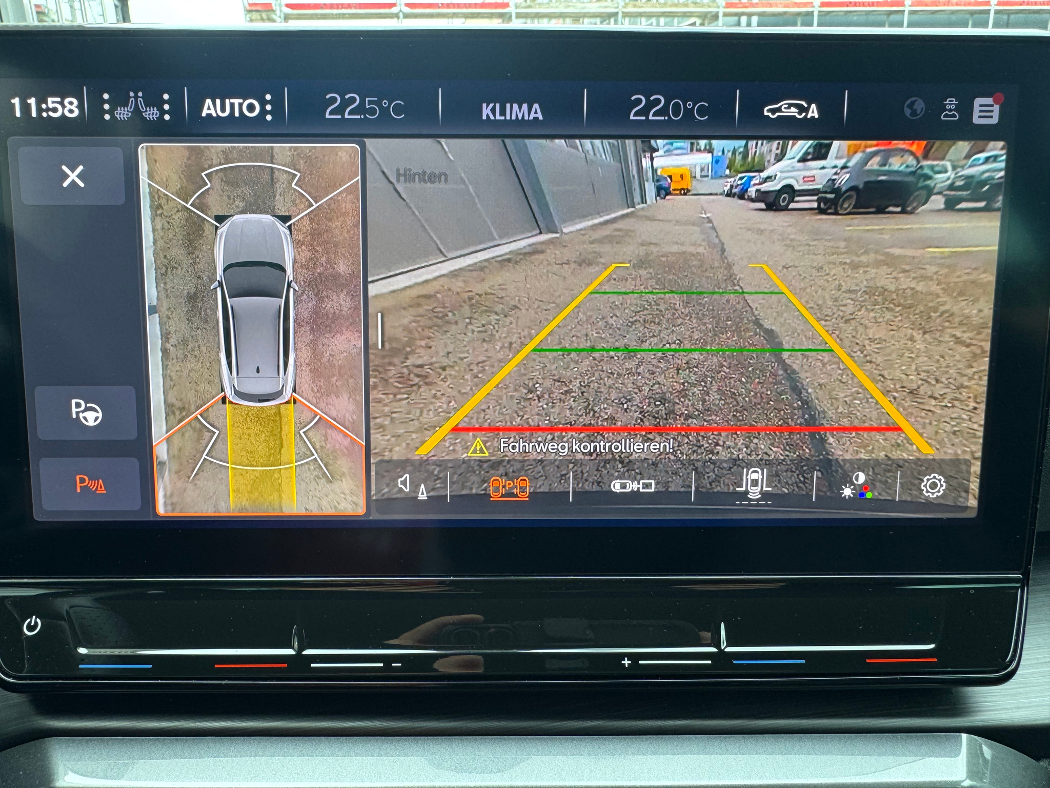 listing desktop thumbnail image 13