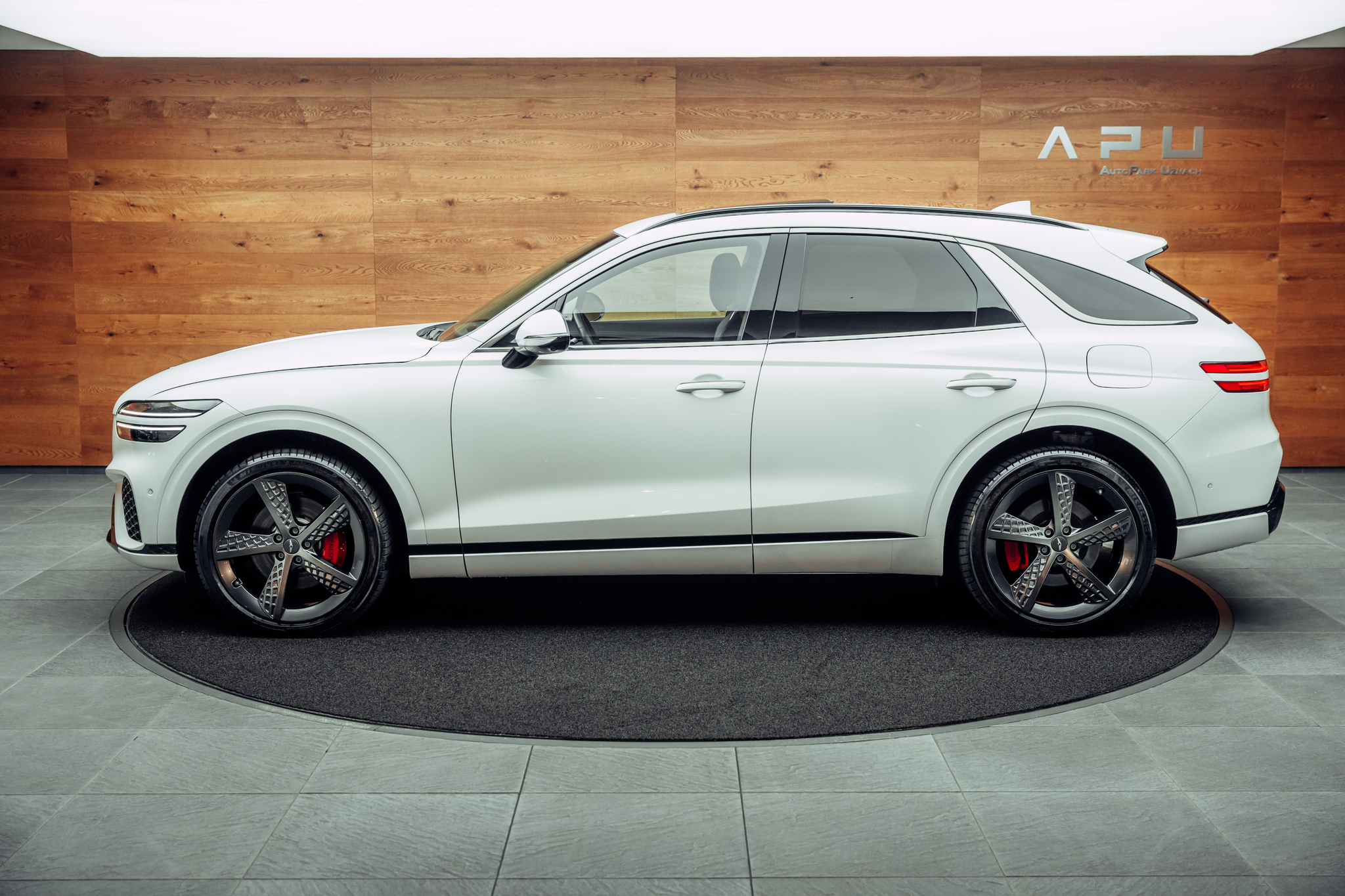 listing desktop thumbnail image 9