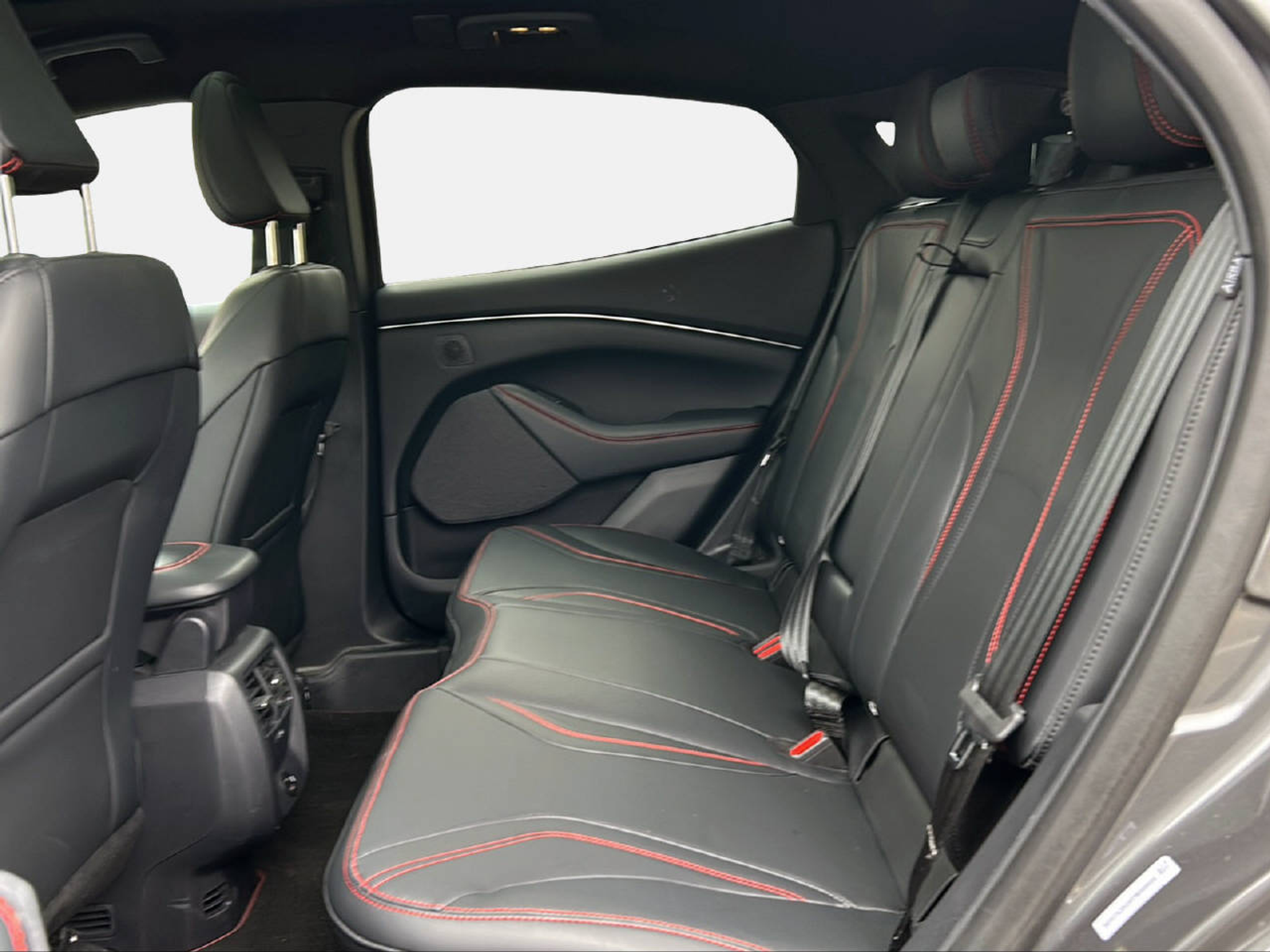 listing desktop thumbnail image 12