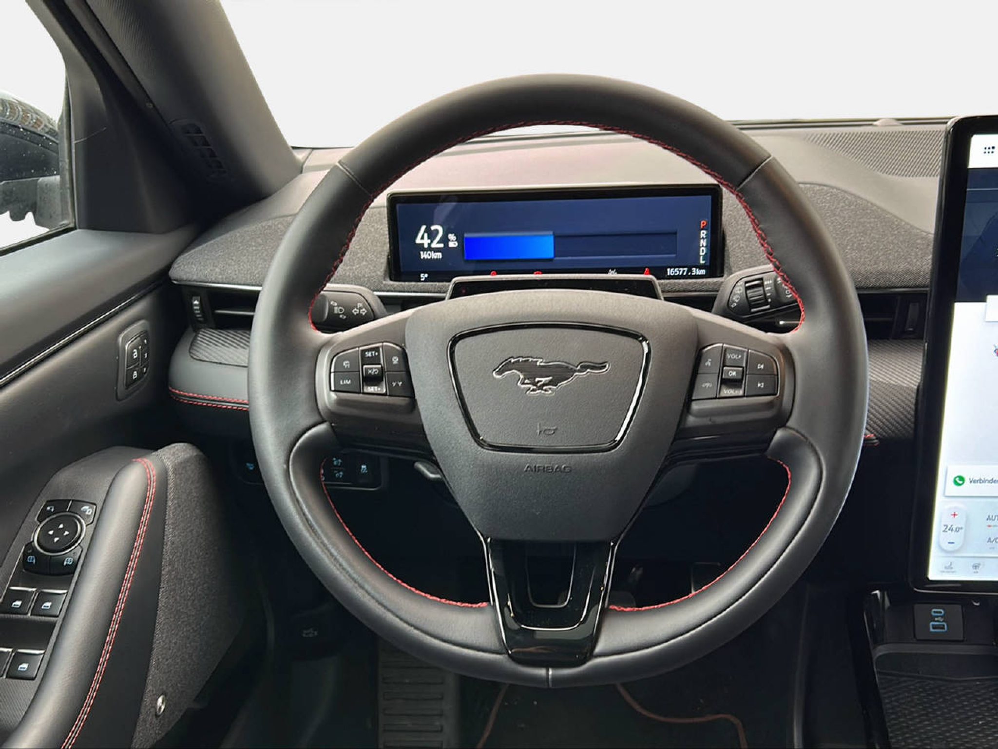 listing desktop thumbnail image 11