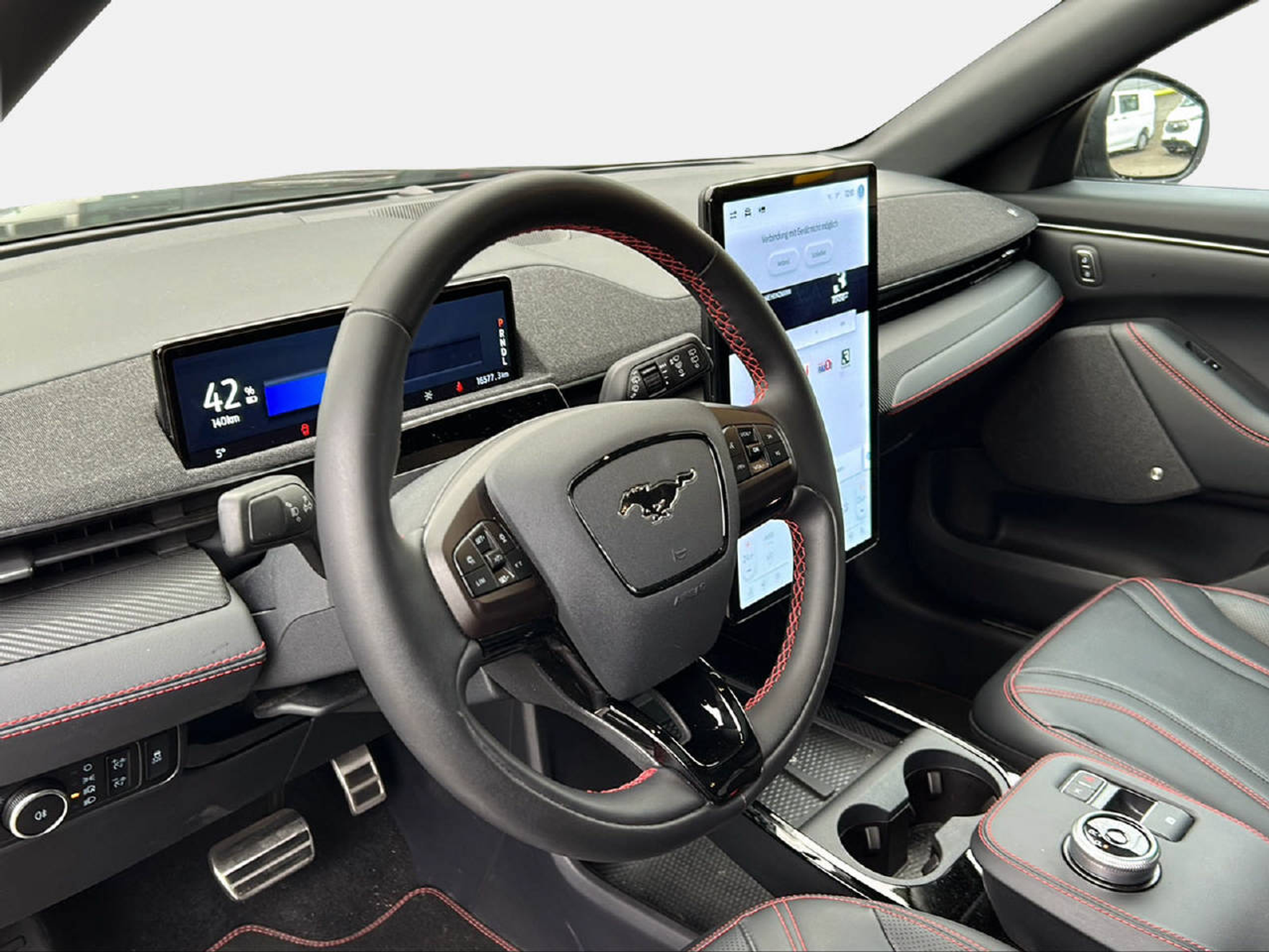 listing desktop thumbnail image 10