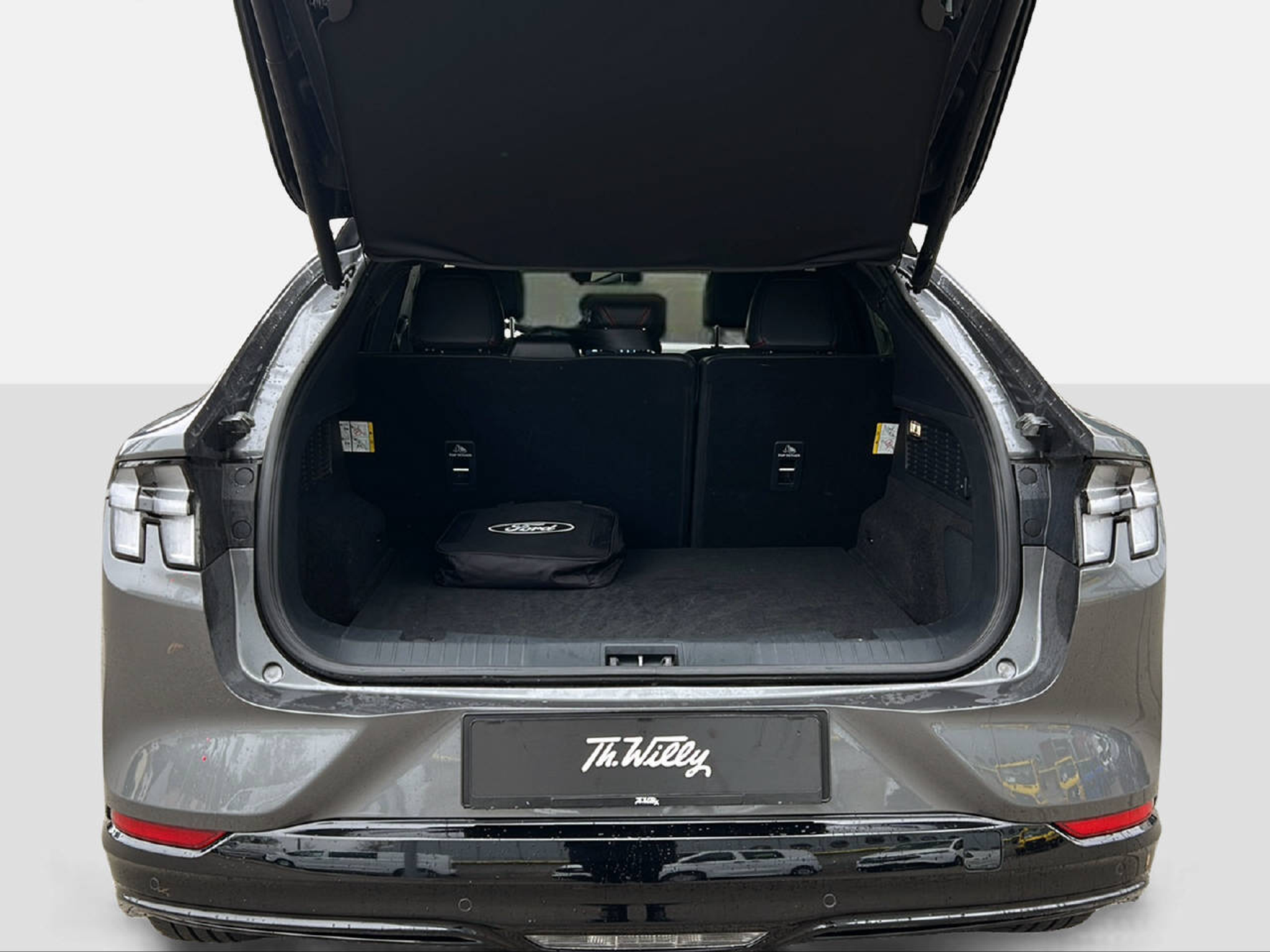 listing desktop thumbnail image 13