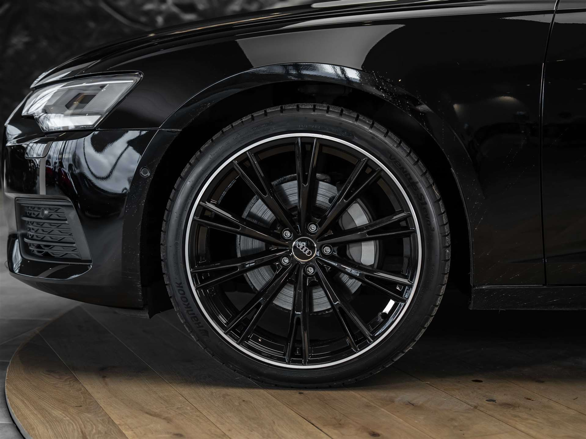 listing desktop thumbnail image 17