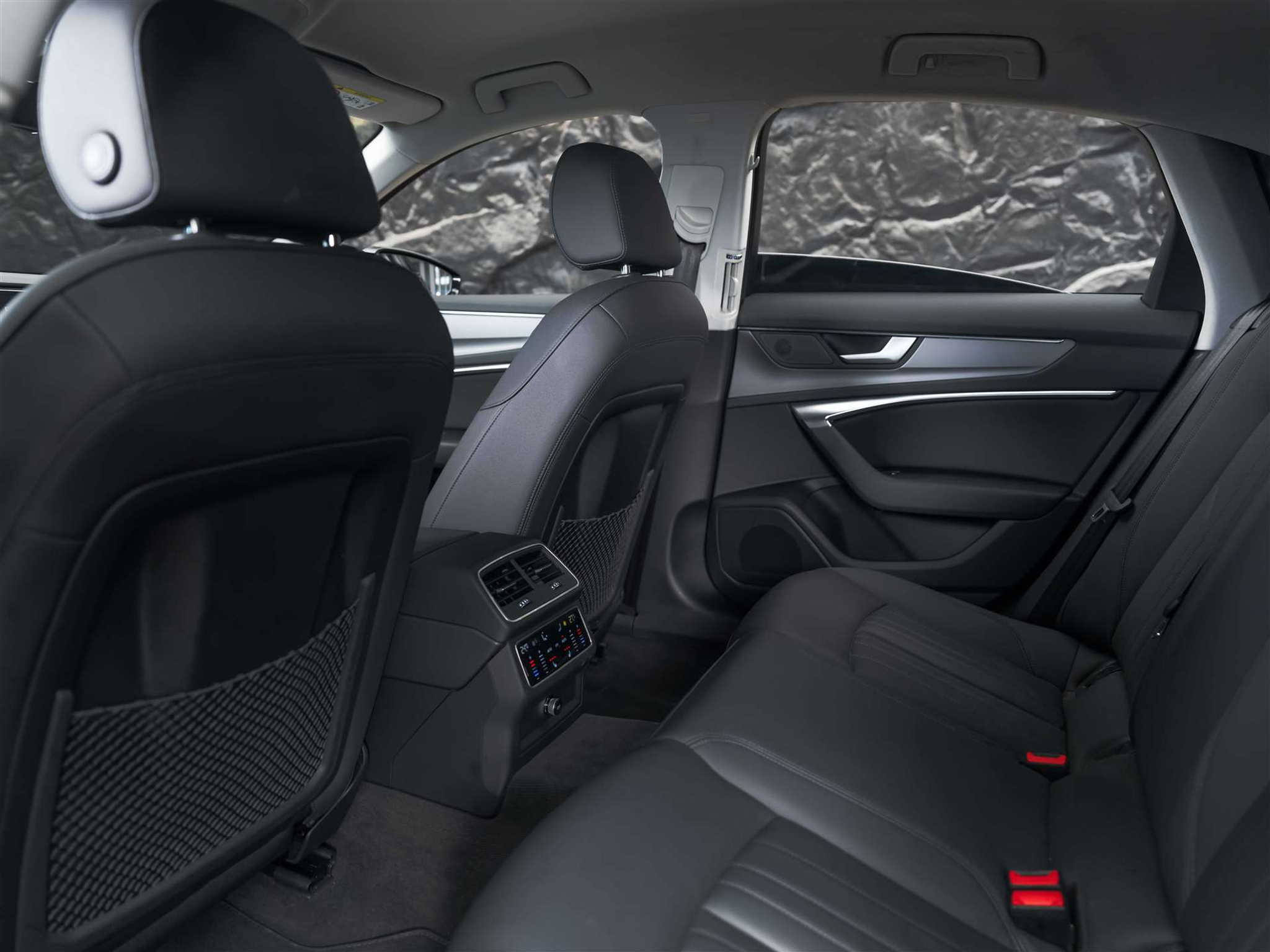 listing desktop thumbnail image 11