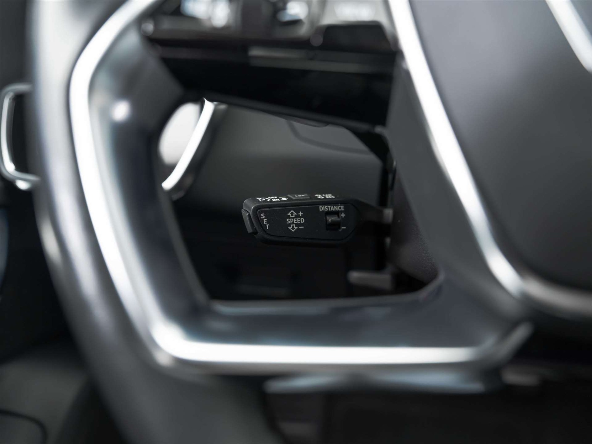 listing desktop thumbnail image 31