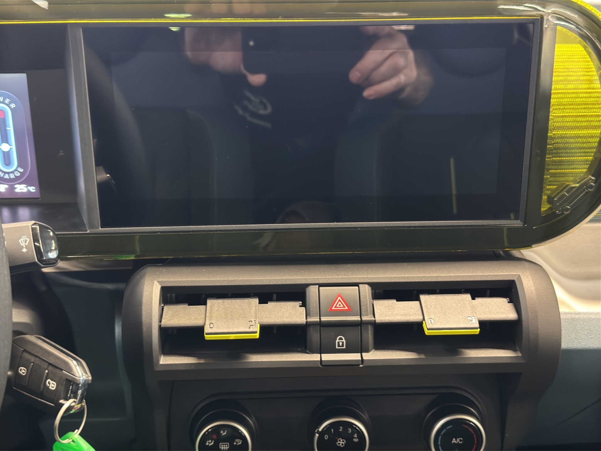 listing desktop thumbnail image 14