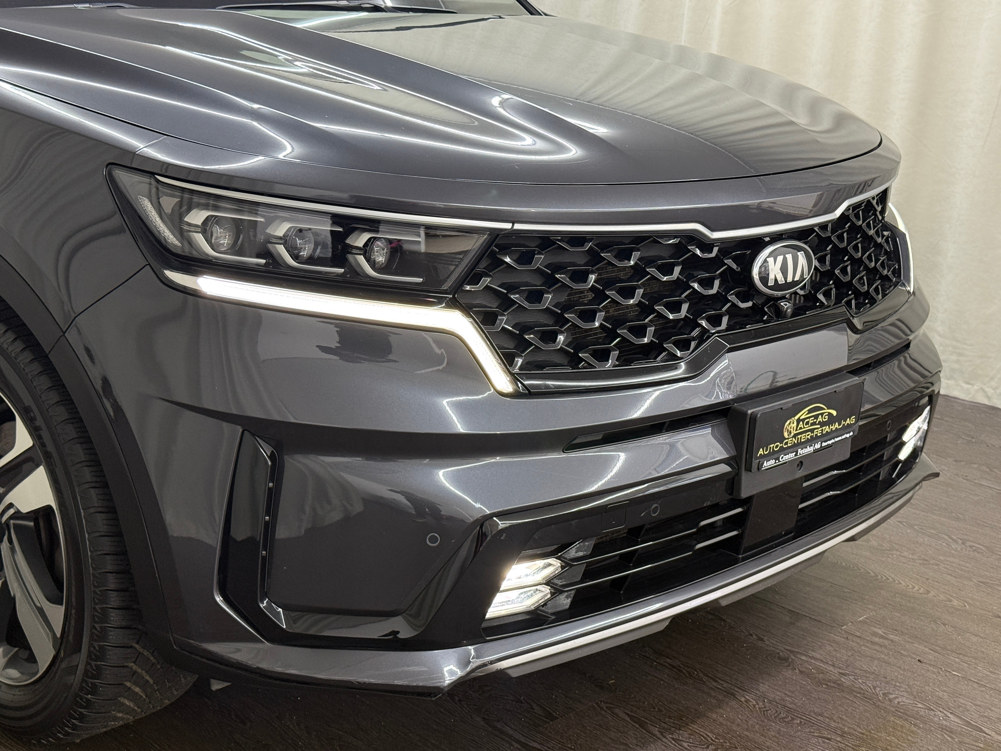 listing desktop thumbnail image 19