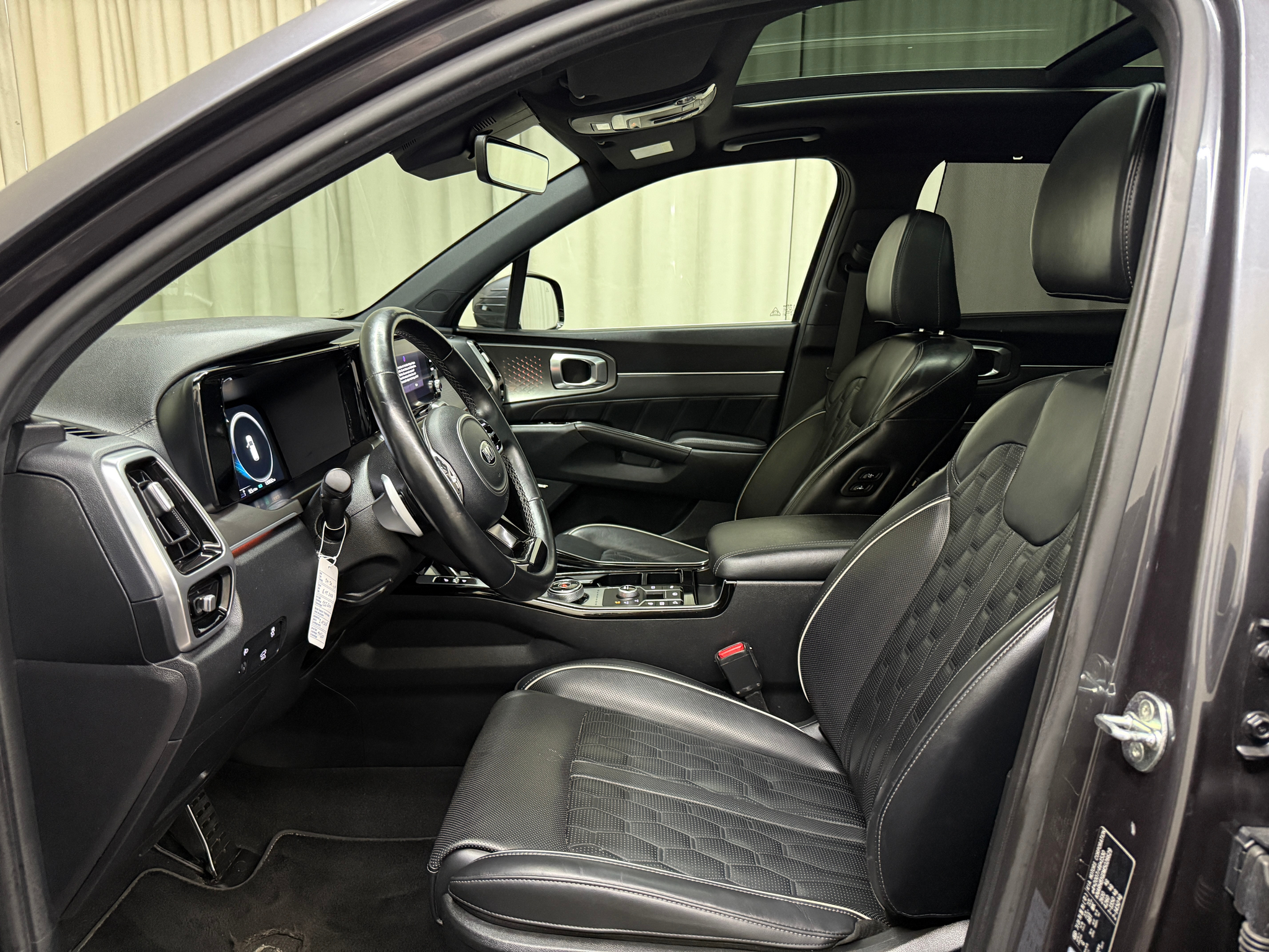 listing desktop thumbnail image 6