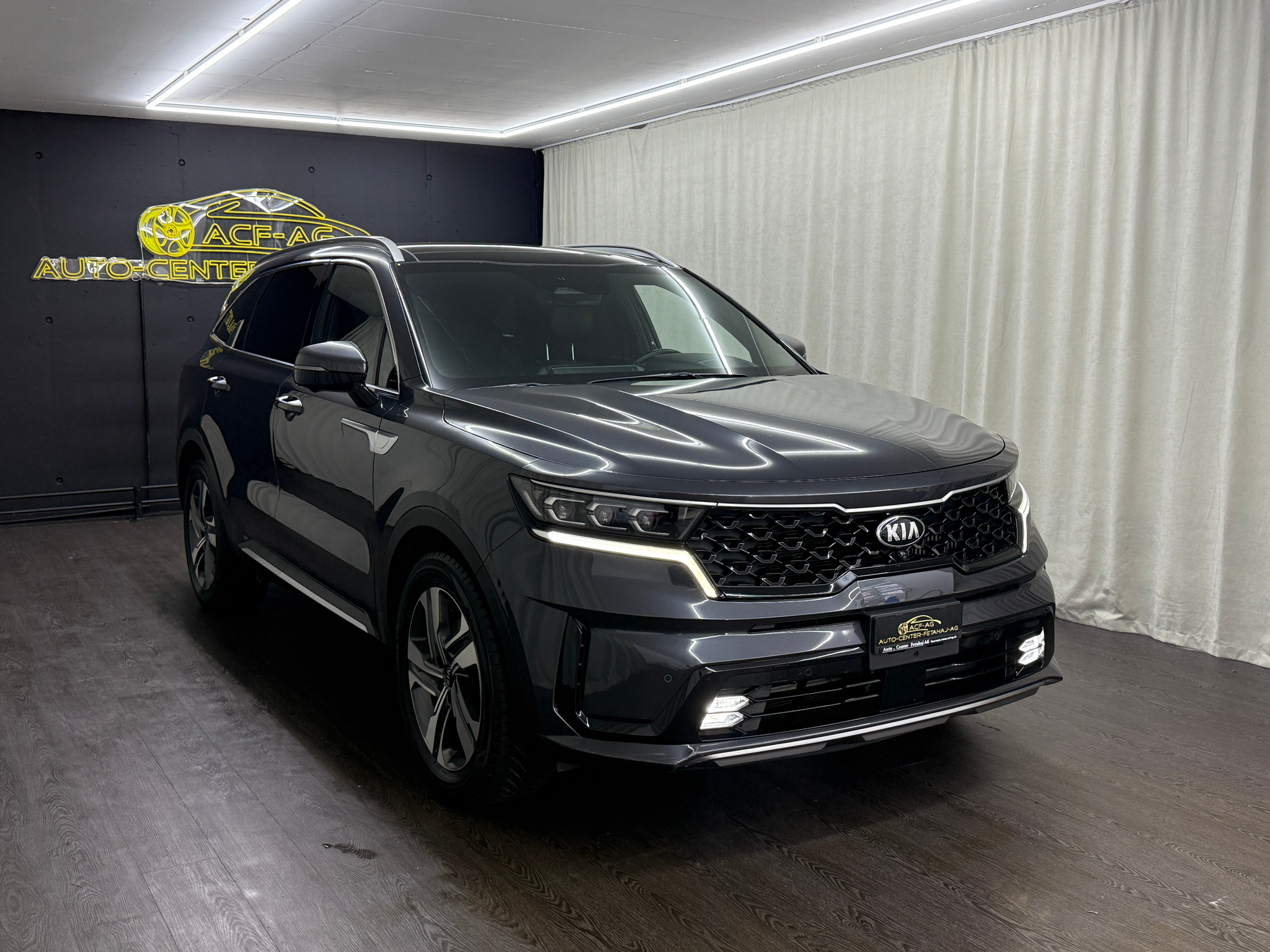 listing desktop thumbnail image 2