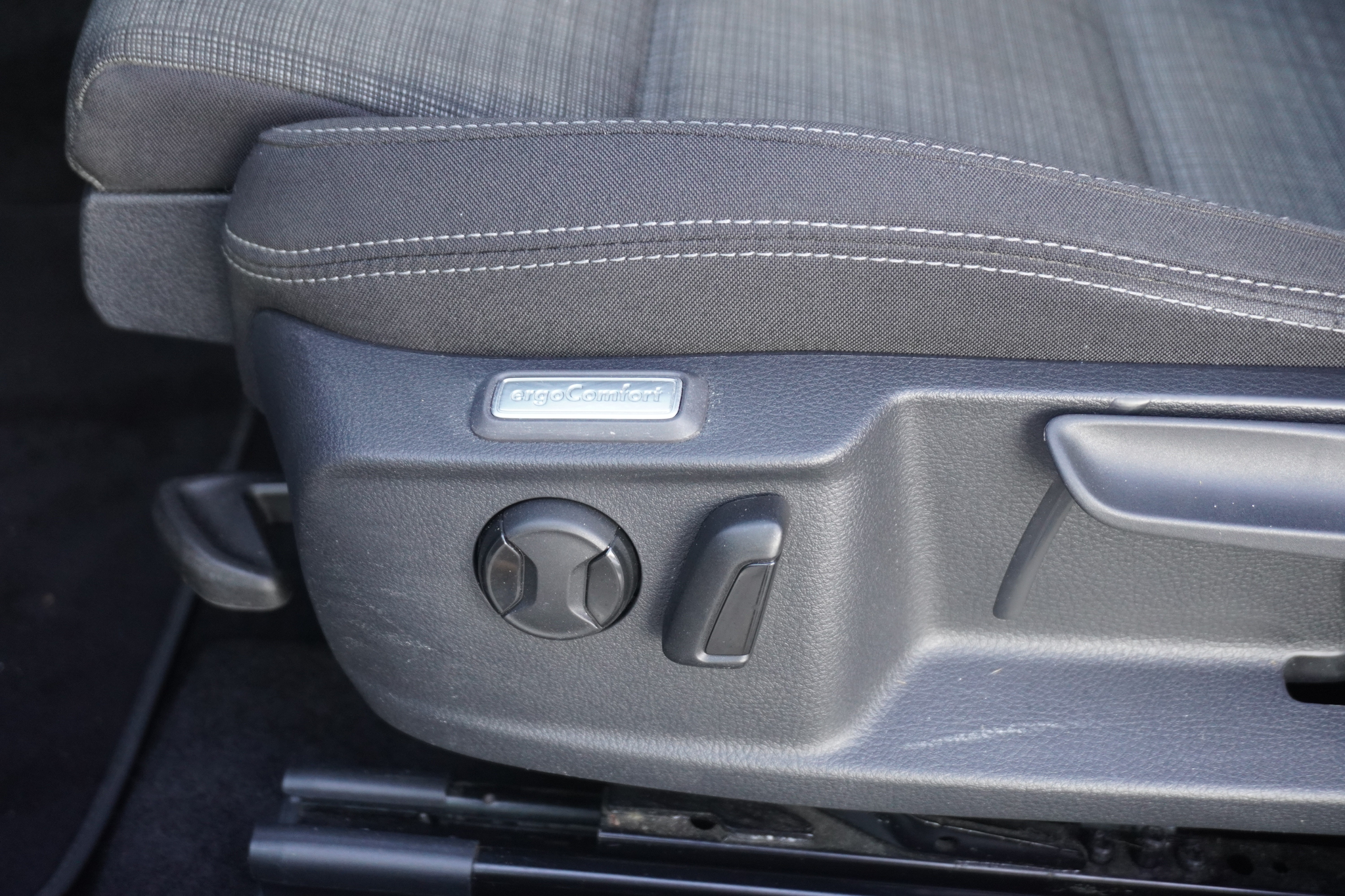 listing desktop thumbnail image 28