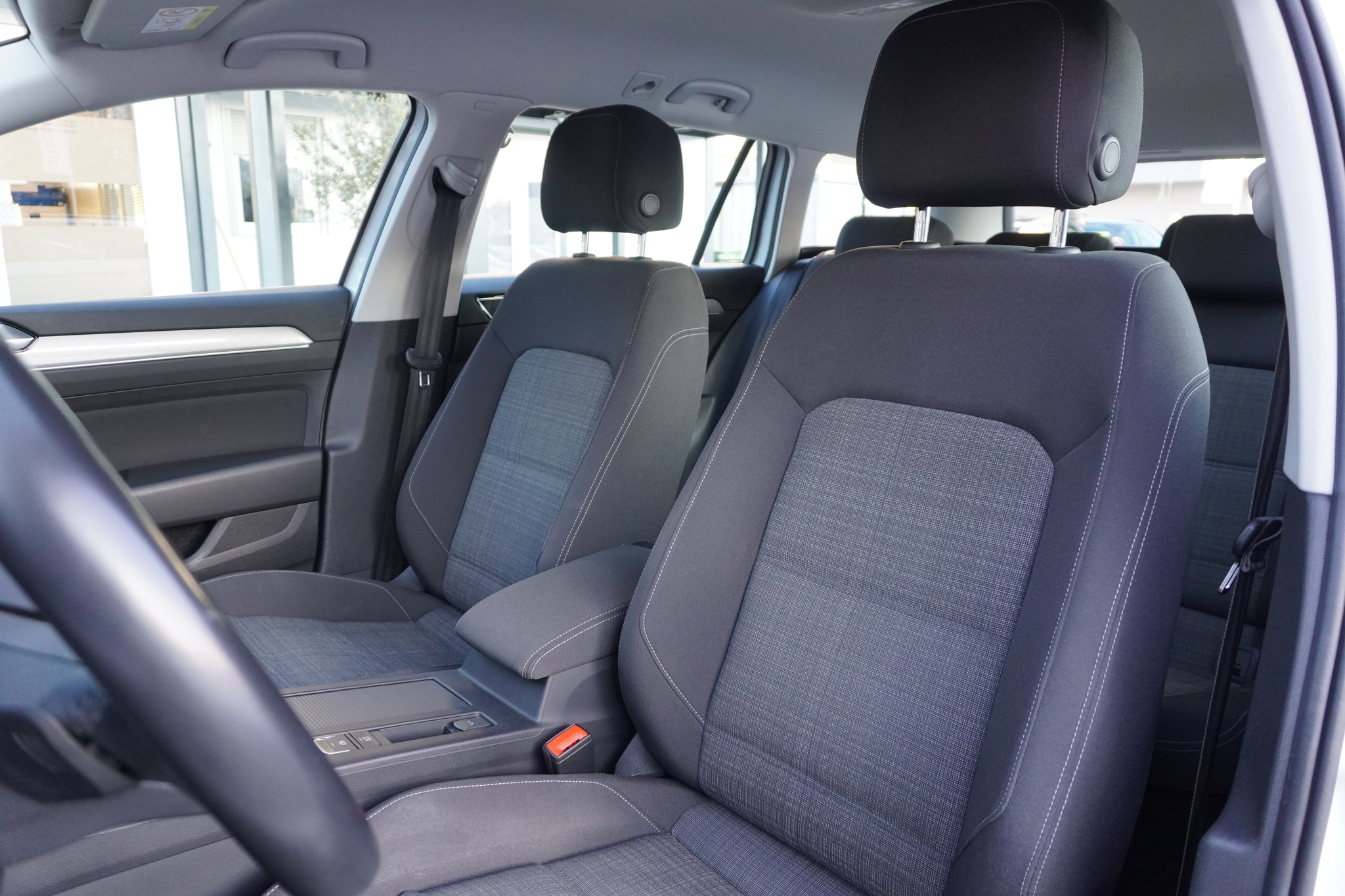 listing desktop thumbnail image 10