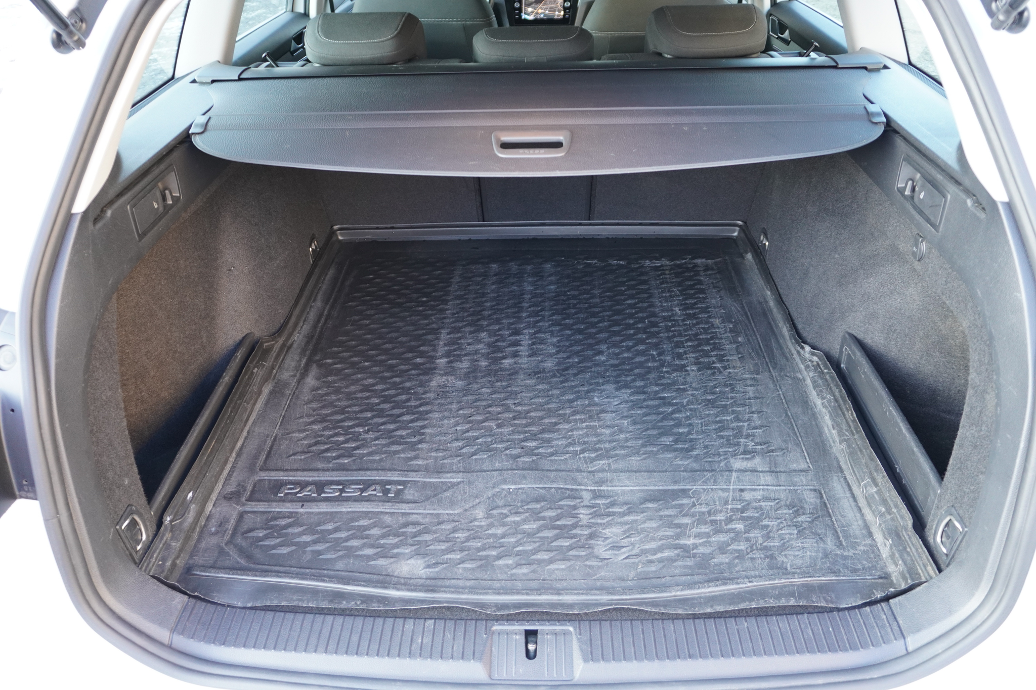 listing desktop thumbnail image 9