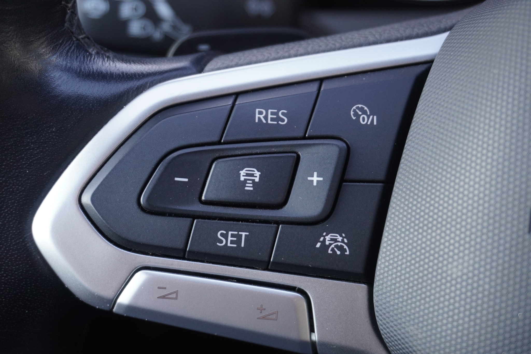 listing desktop thumbnail image 26