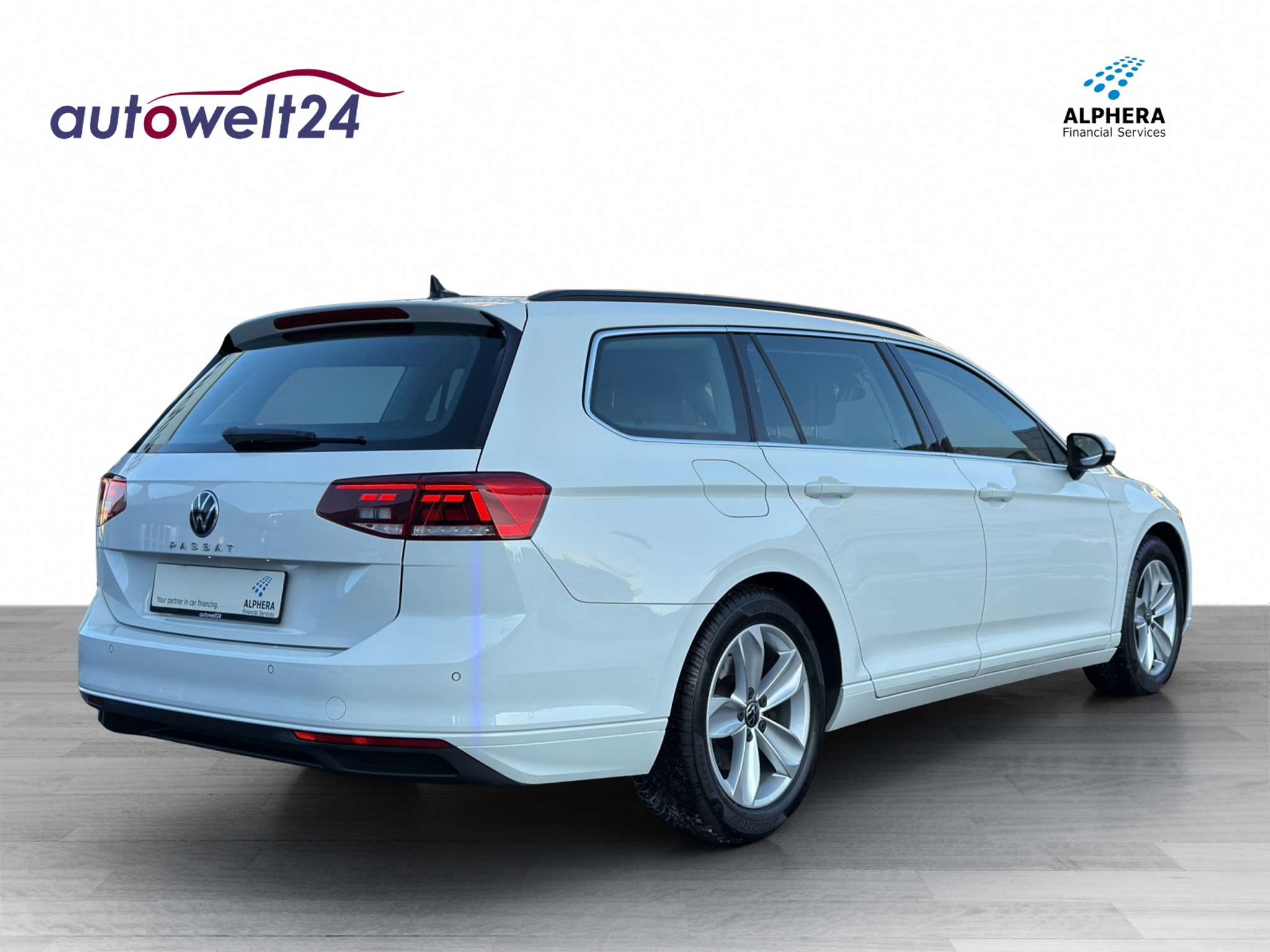 listing desktop thumbnail image 4