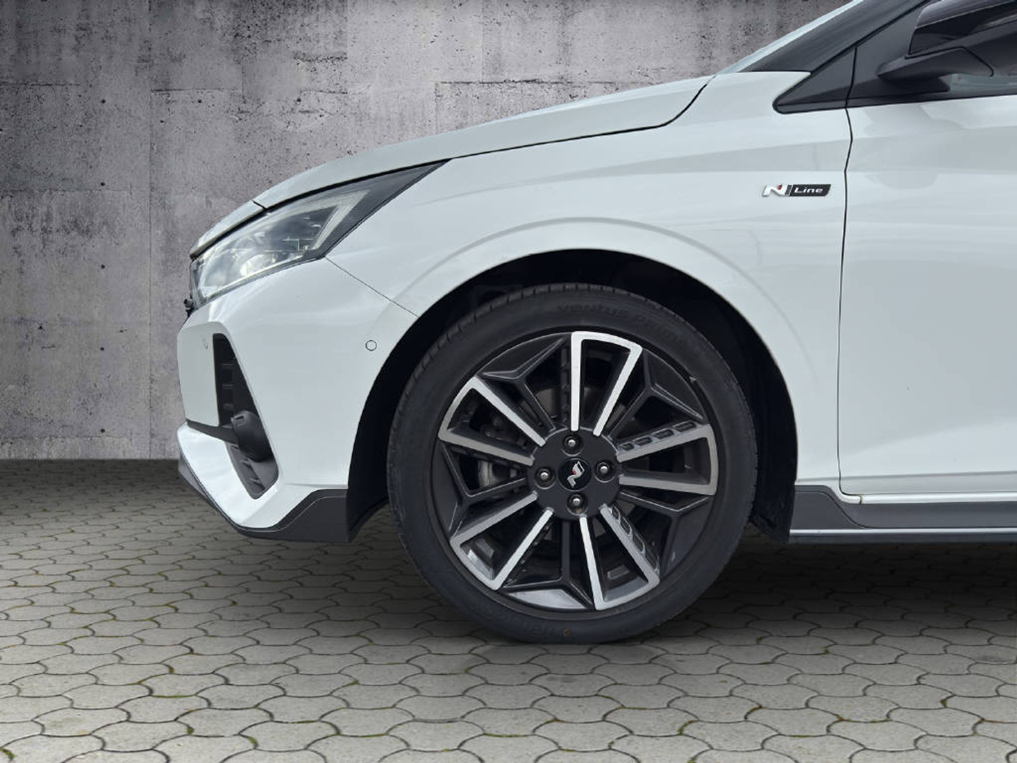 listing desktop thumbnail image 11