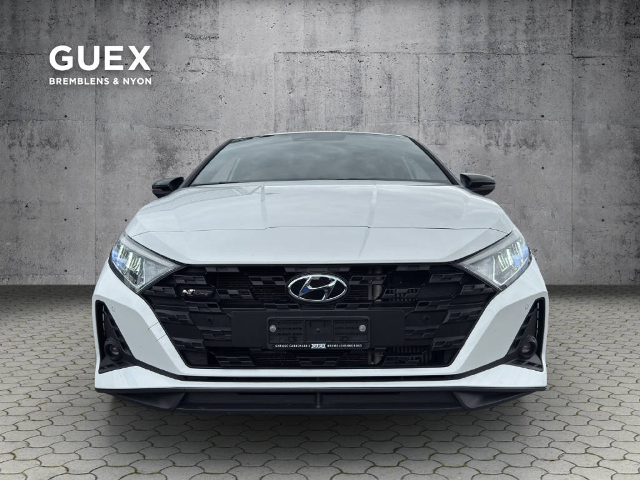 listing desktop thumbnail image 1