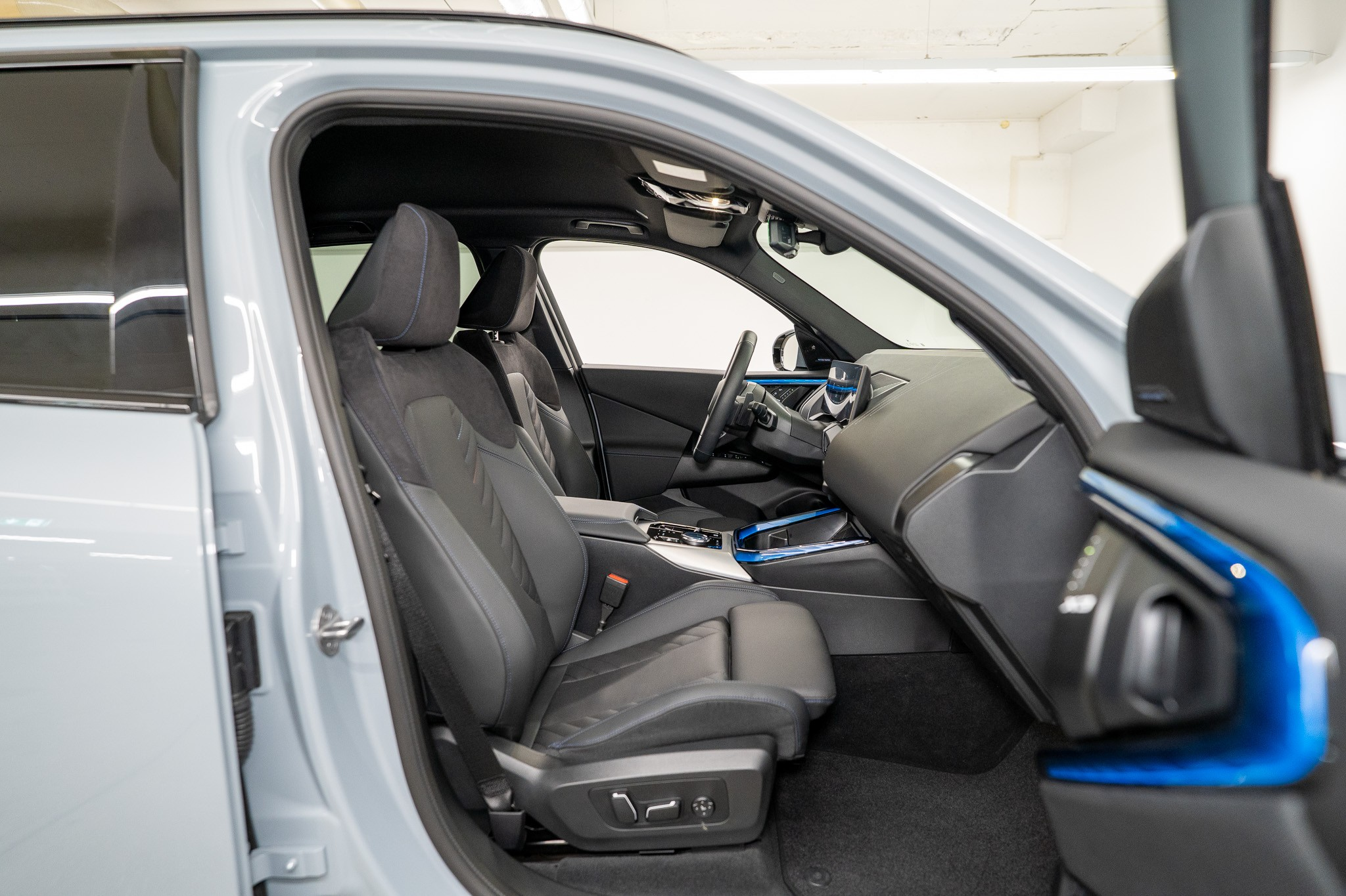 listing desktop thumbnail image 16