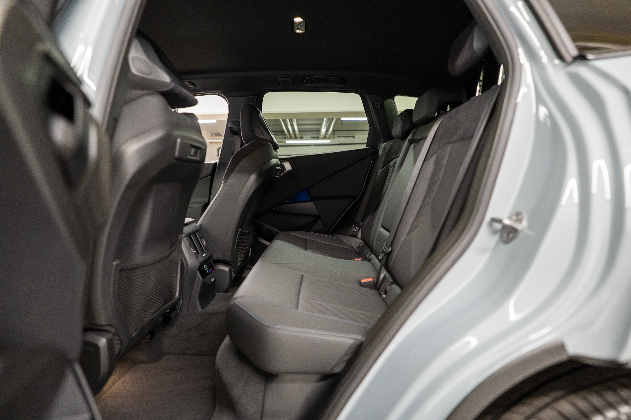 listing desktop thumbnail image 13