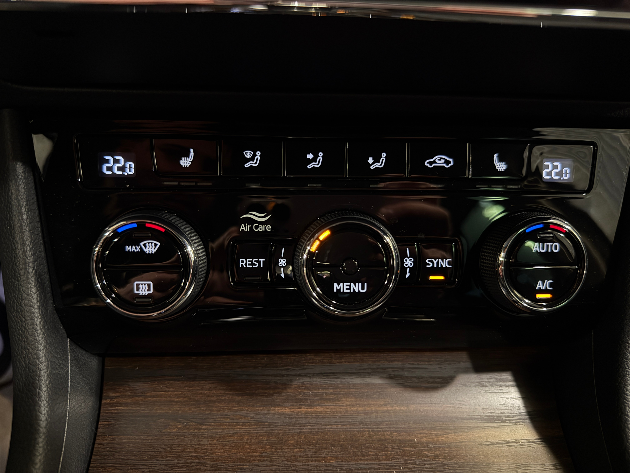 listing desktop thumbnail image 11