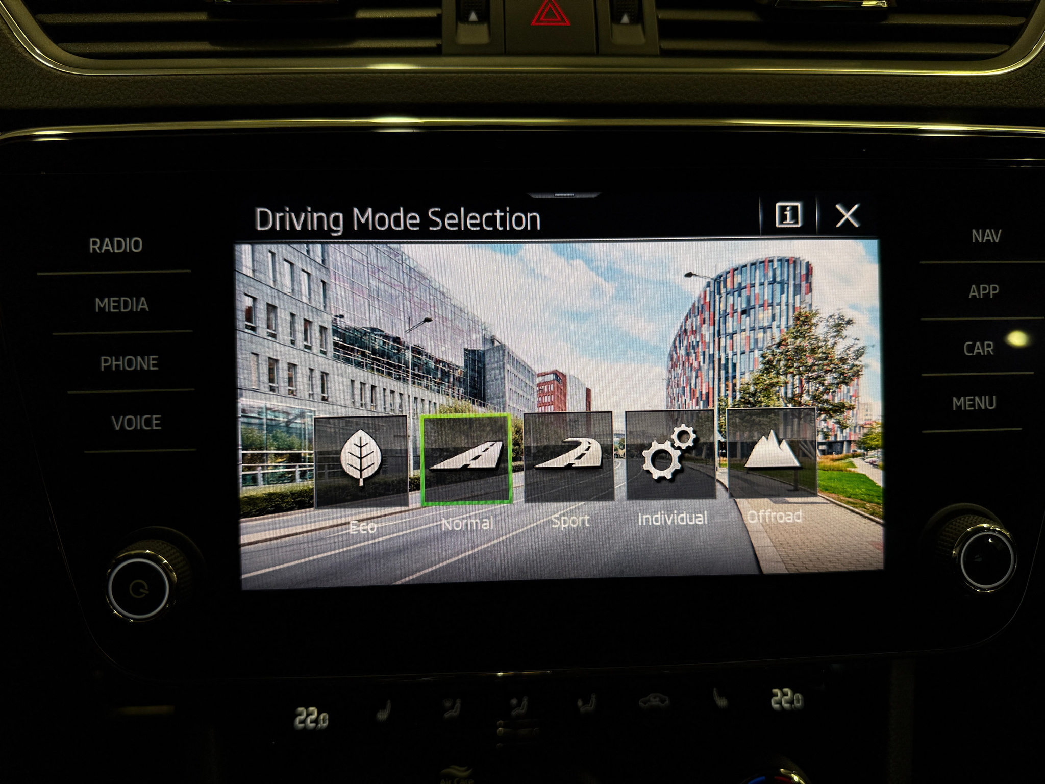 listing desktop thumbnail image 16