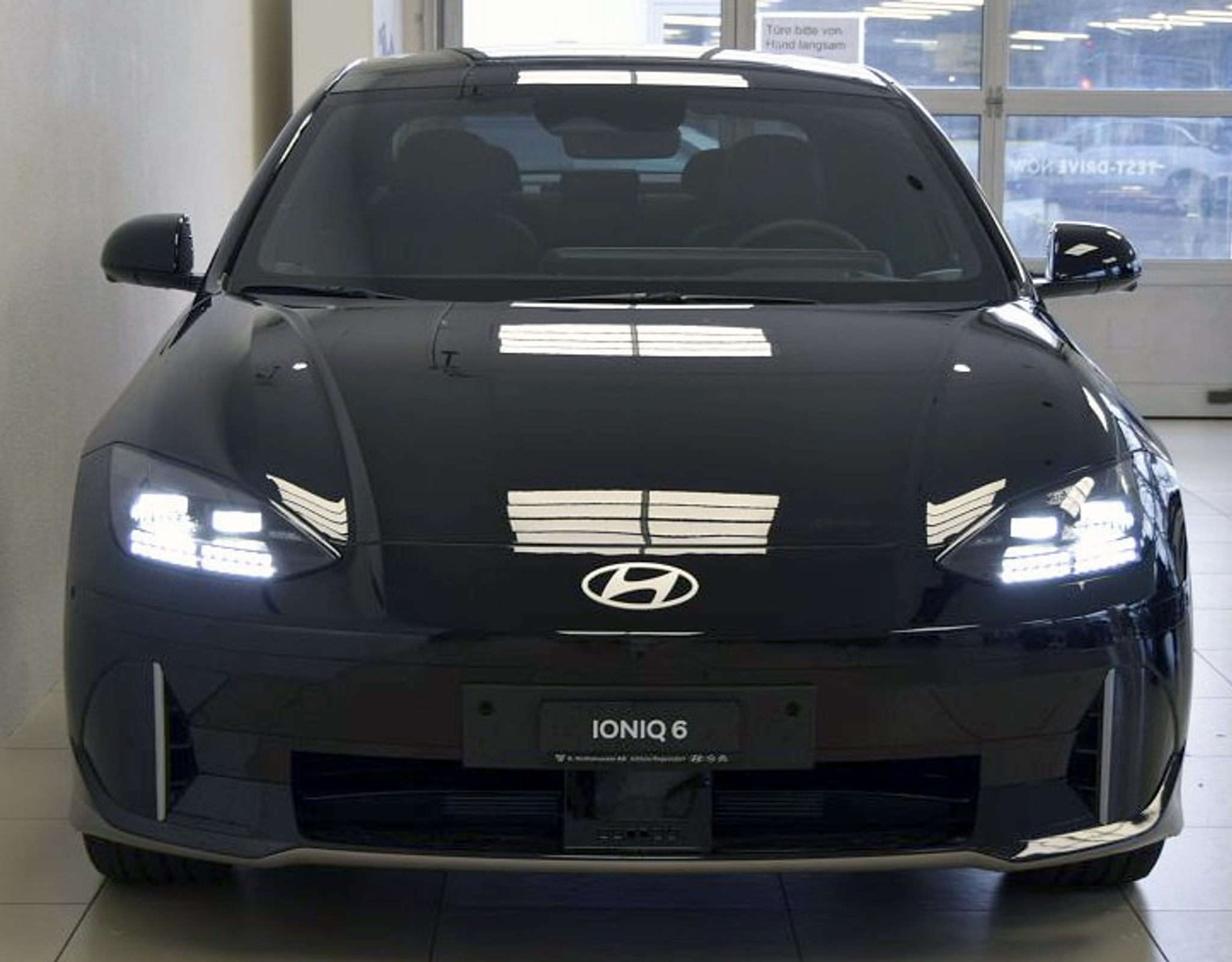 listing desktop thumbnail image 2