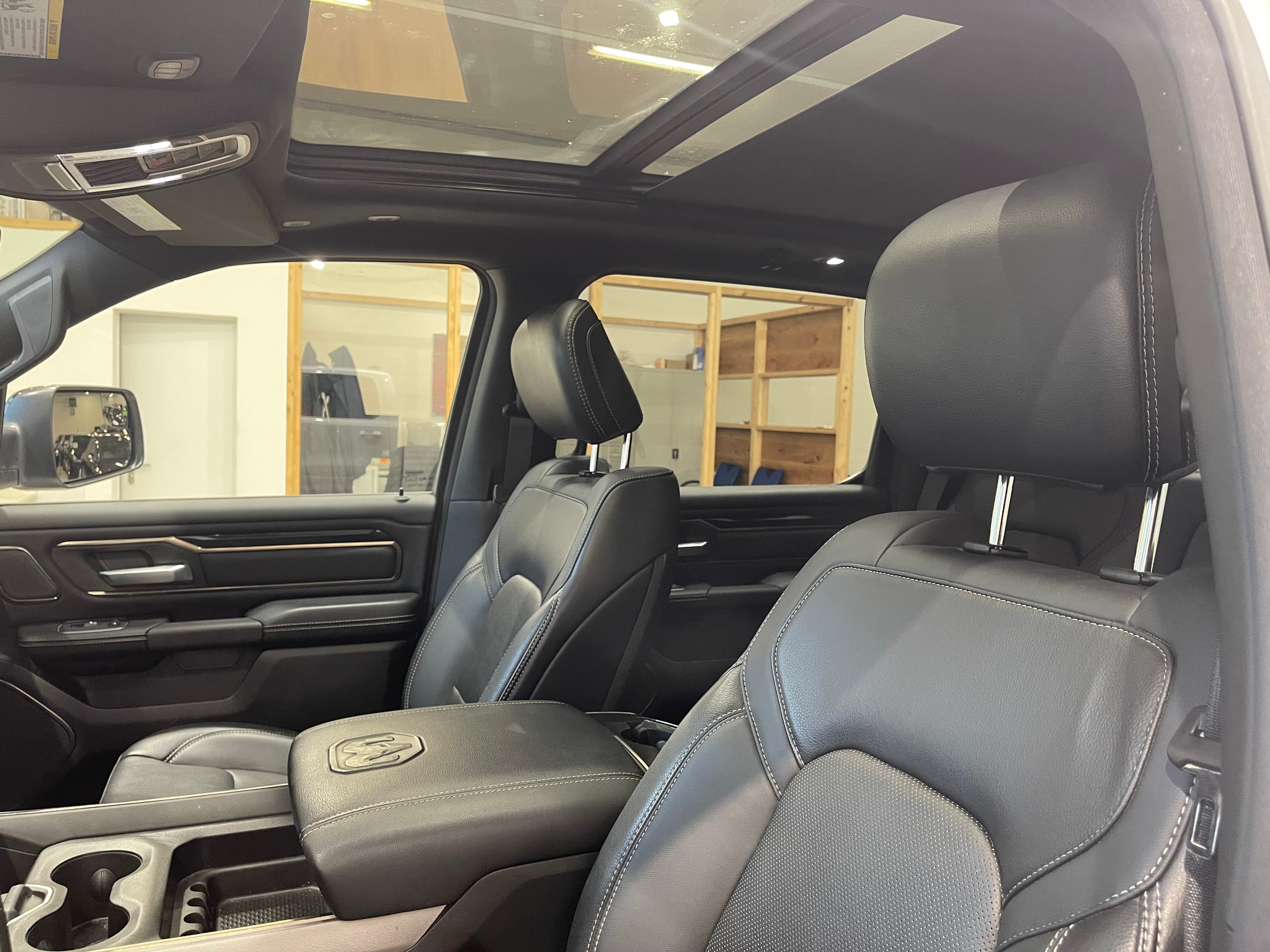 listing desktop thumbnail image 11