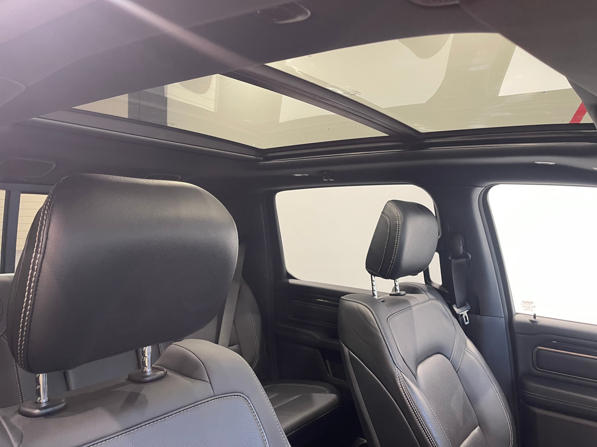 listing desktop thumbnail image 15