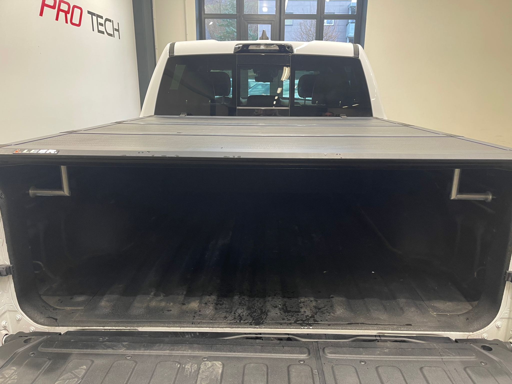 listing desktop thumbnail image 6