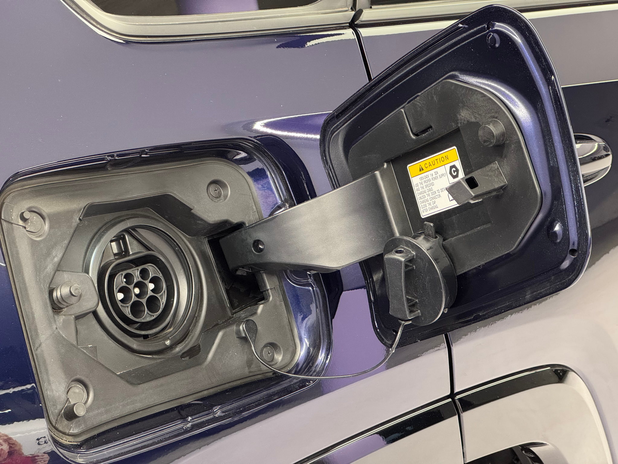 listing desktop thumbnail image 18