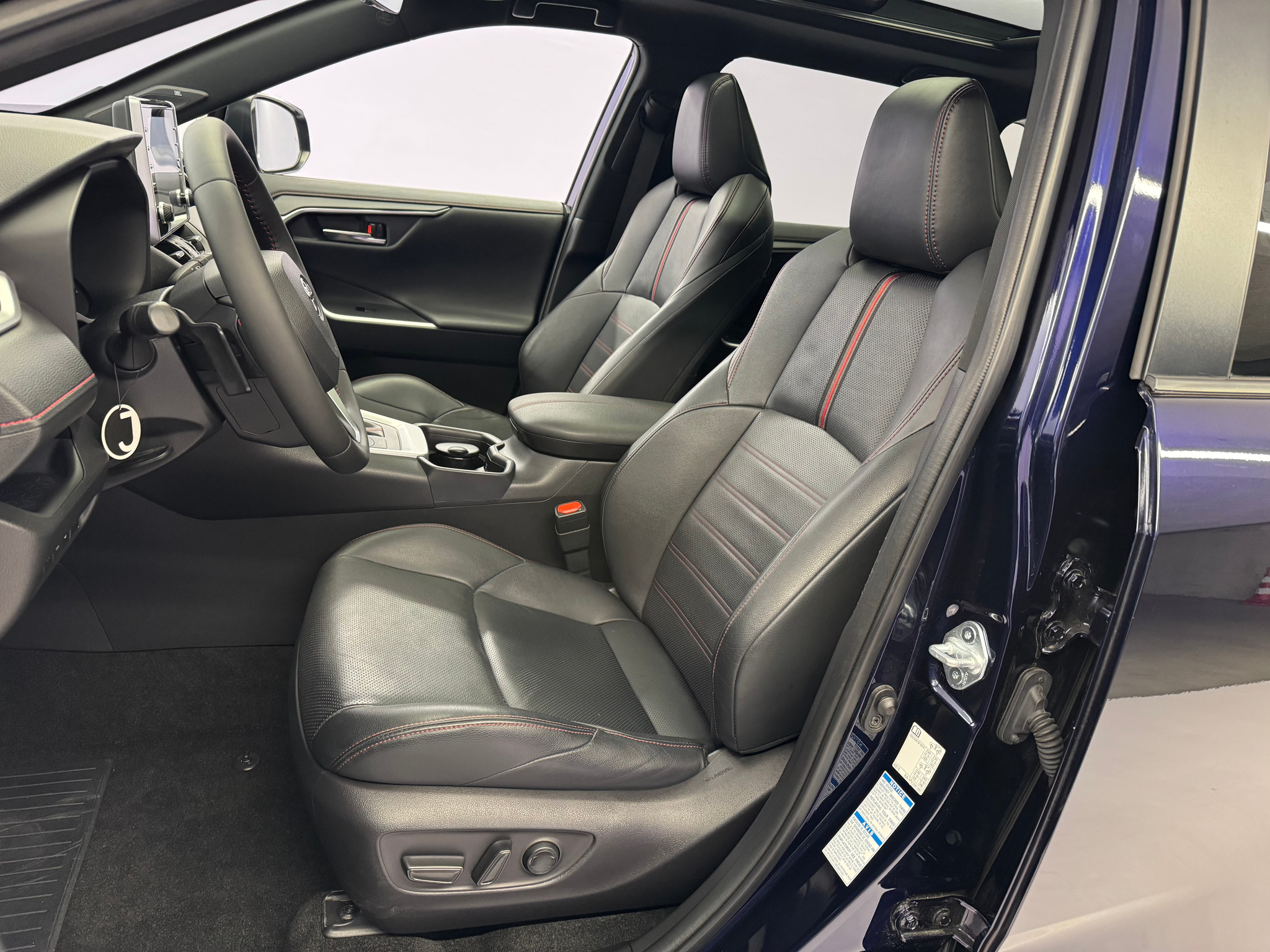 listing desktop thumbnail image 8